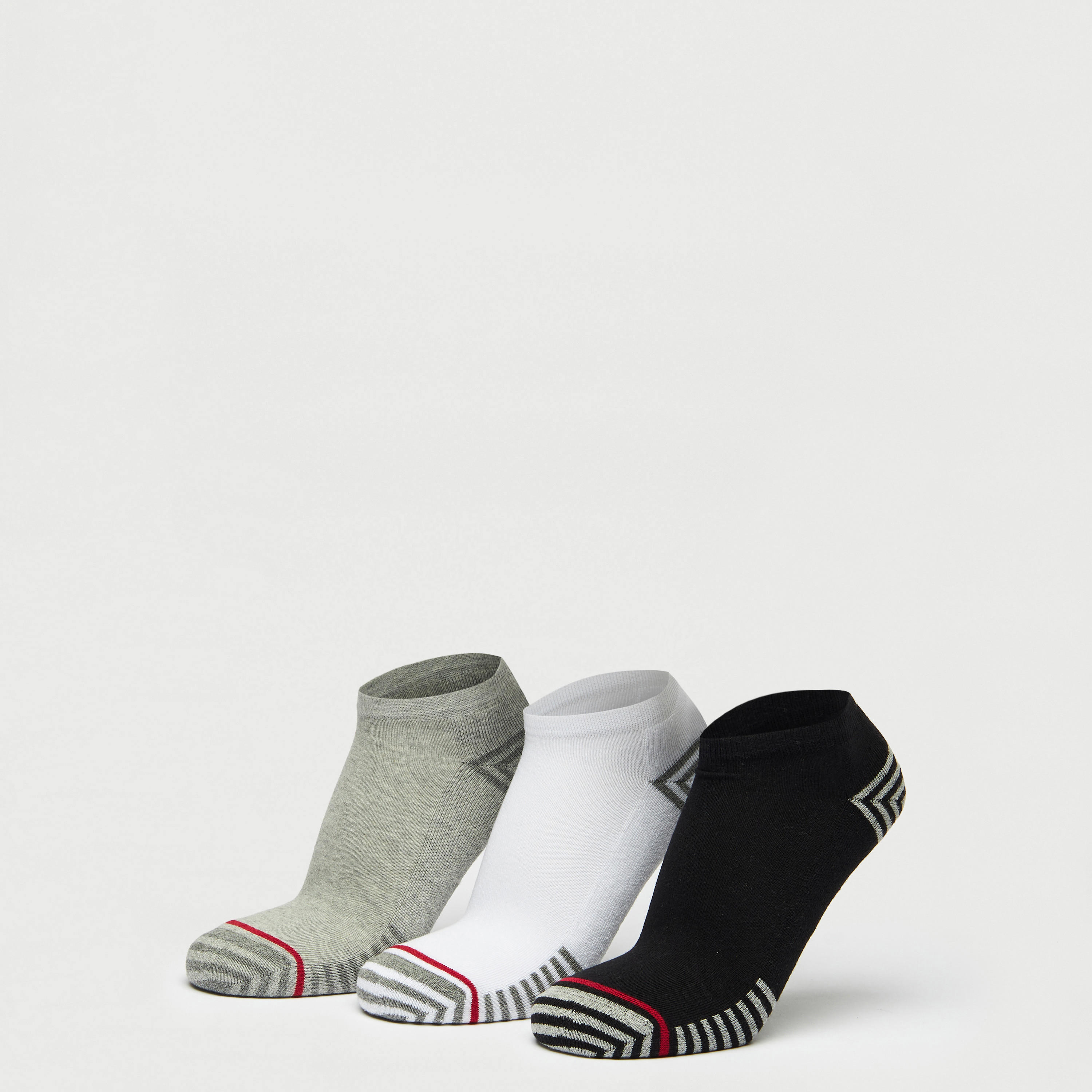 جوارب رياضية بطول الكاحل وطبعات مخططة - طقم من 3 أزواج-men-socks-image-1