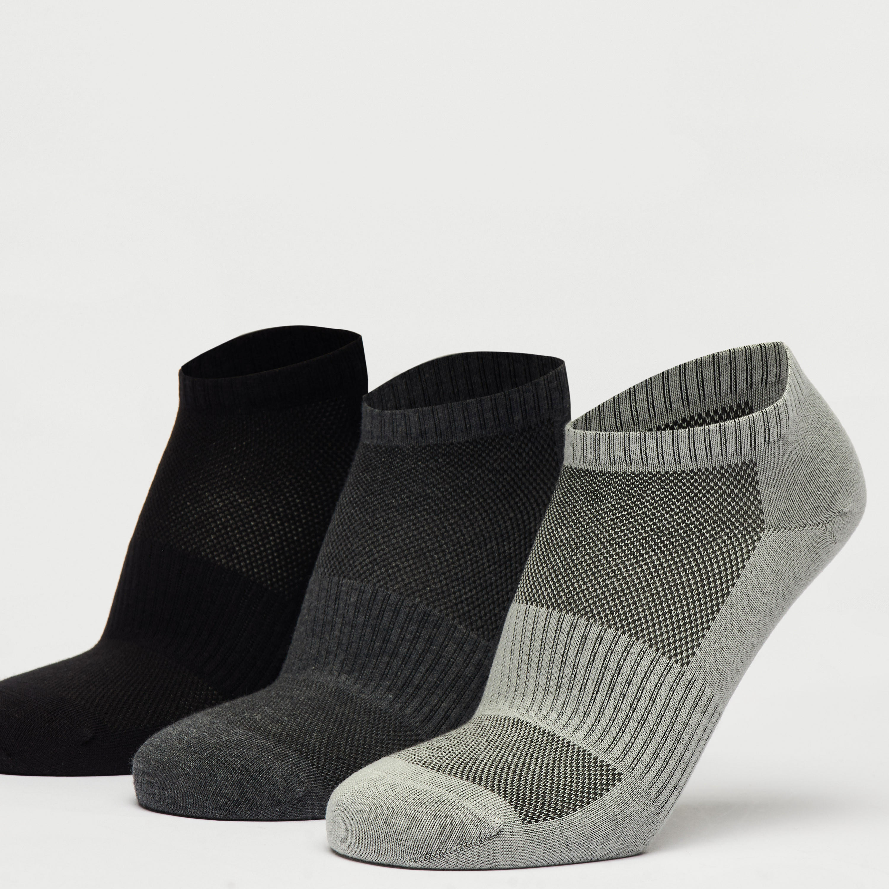 طقم جوارب رياضية 3 أزواج بارزة الملمس بطول الكاحل-men-socks-image-2
