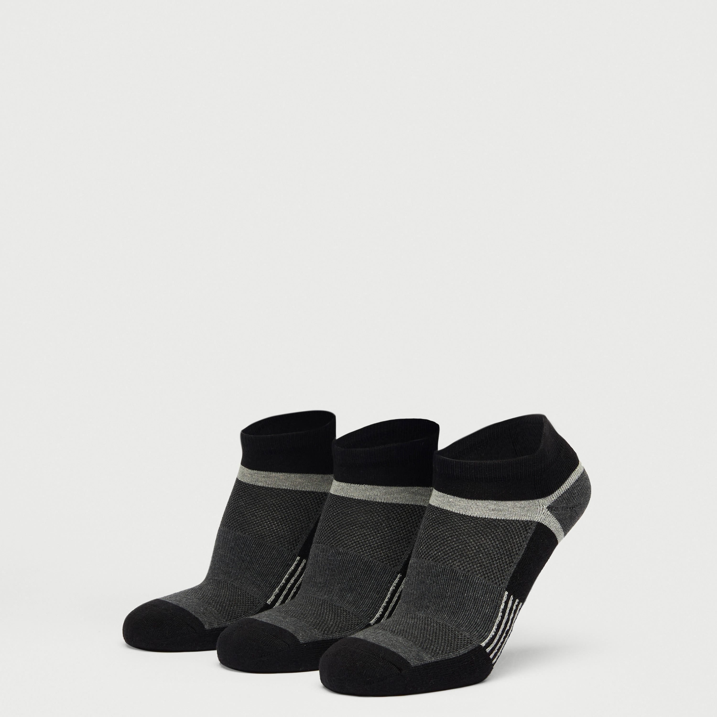 طقم جوارب رياضية 3 أزواج بارزة الملمس بطول الكاحل-men-socks-image-1