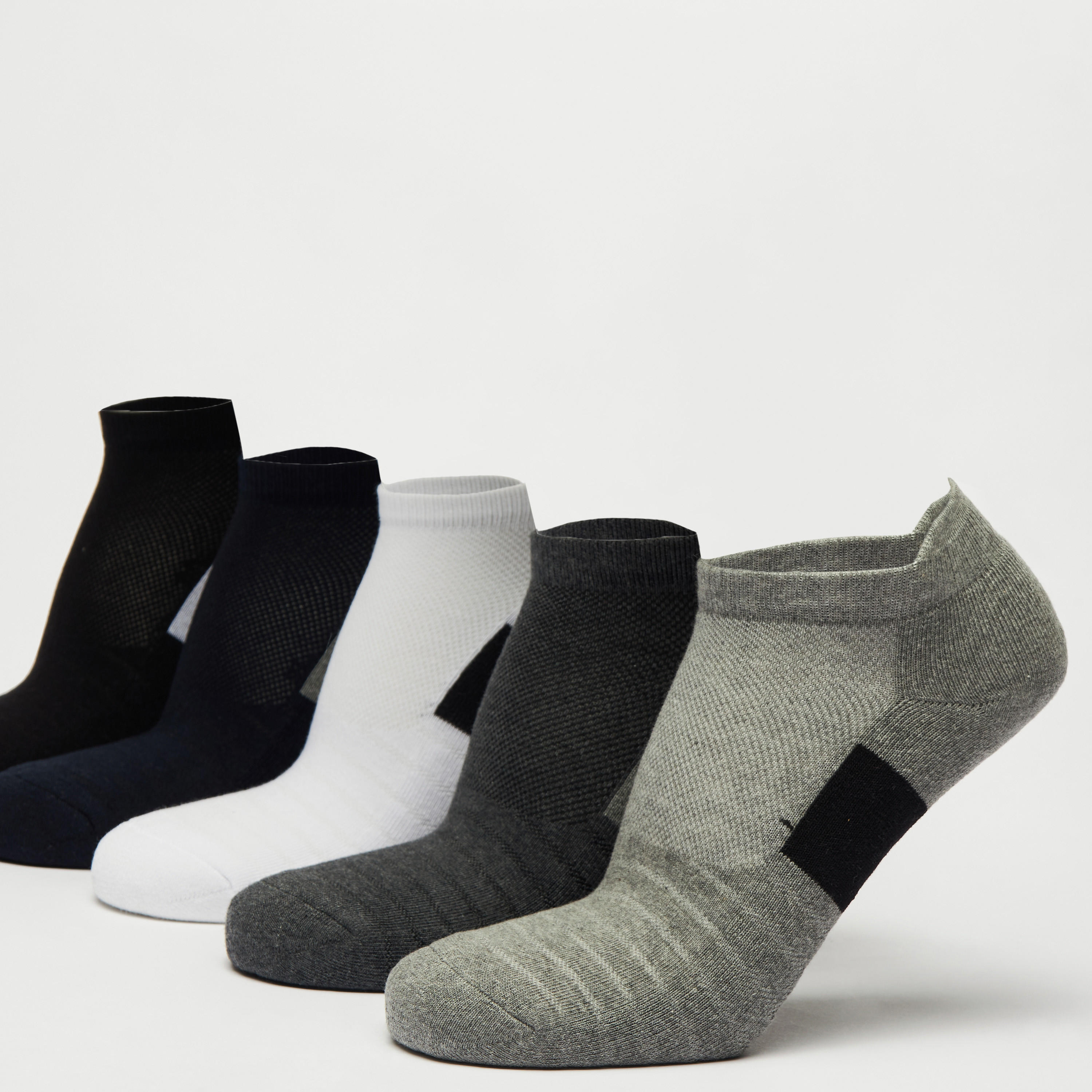 طقم جوارب رياضية 5 أزواج بارزة الملمس بطول الكاحل-men-socks-image-2