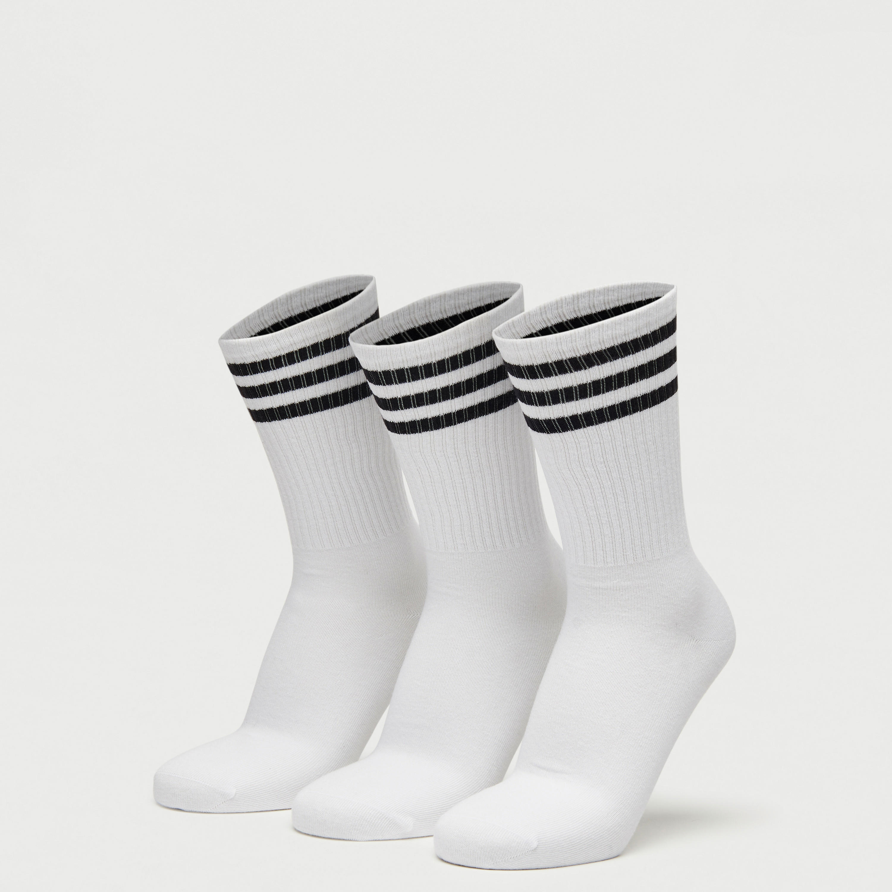 طقم جوارب 3 أزواج بطول ربلة الساق وتفاصيل مقلّمة-men-socks-image-1