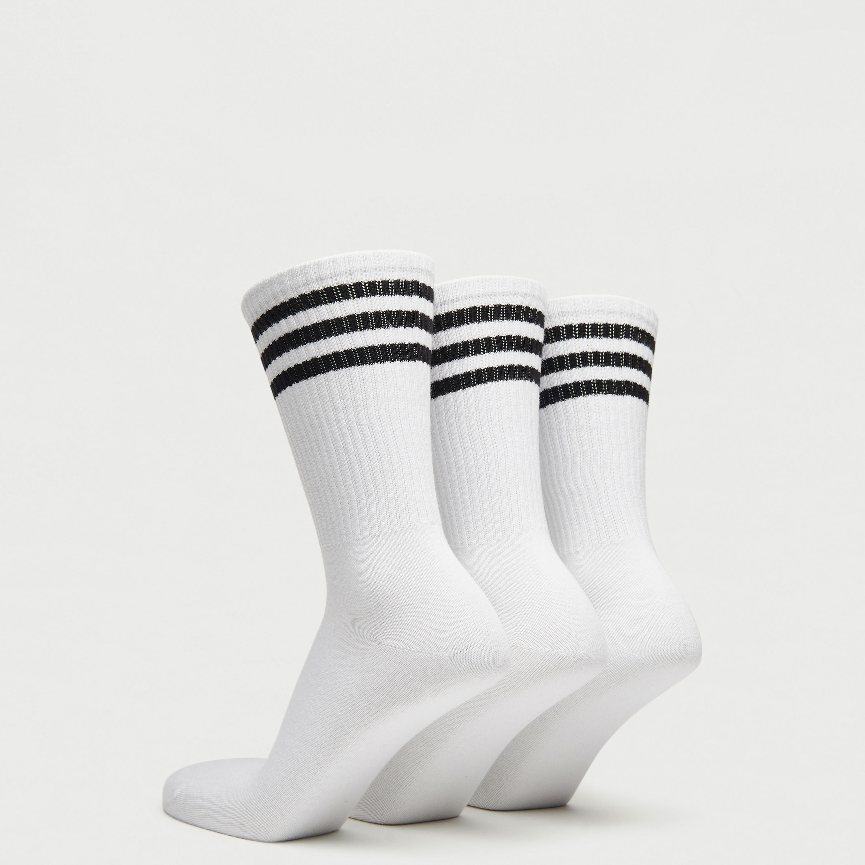 طقم جوارب 3 أزواج بطول ربلة الساق وتفاصيل مقلّمة-men-socks-image-3