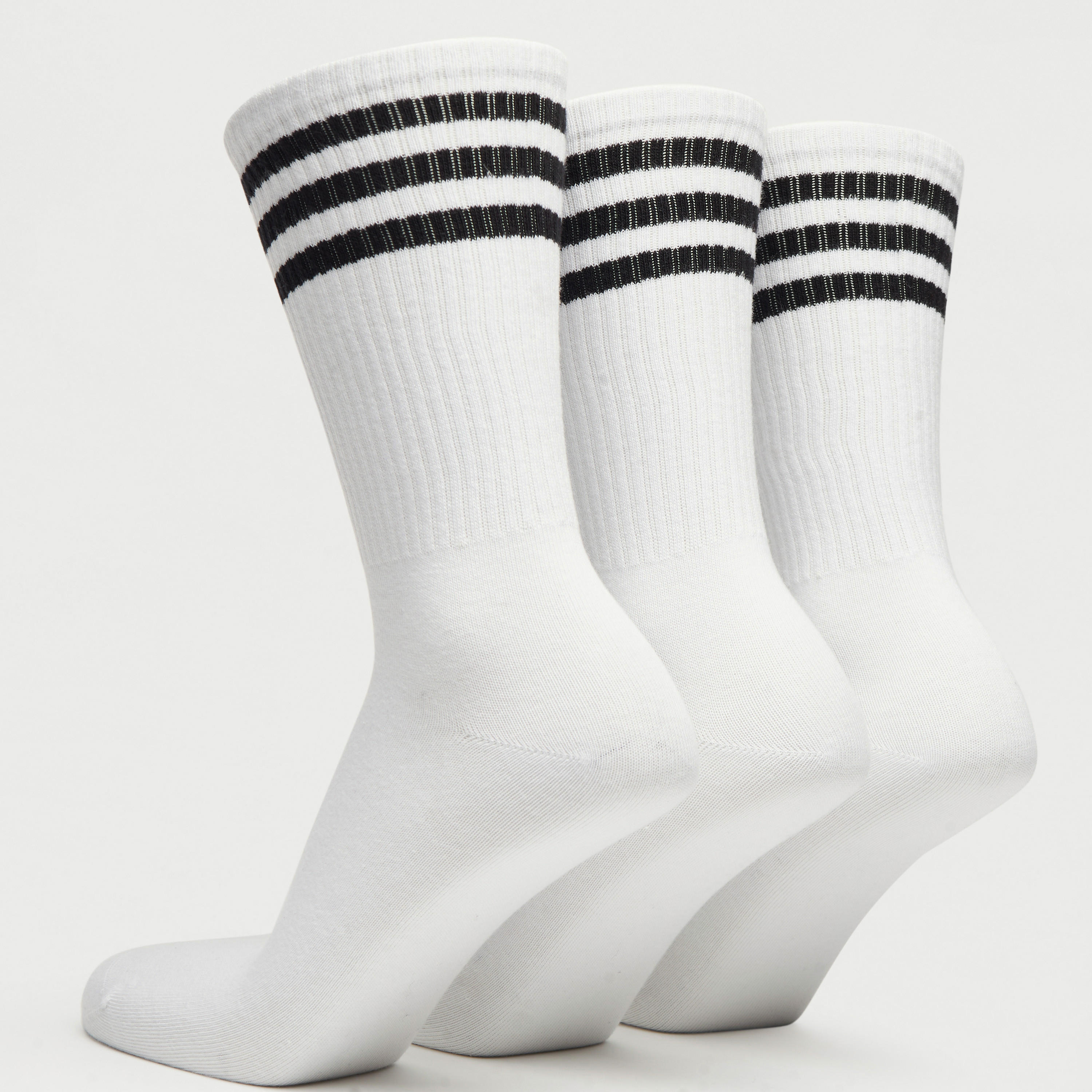 طقم جوارب 3 أزواج بطول ربلة الساق وتفاصيل مقلّمة-men-socks-image-4