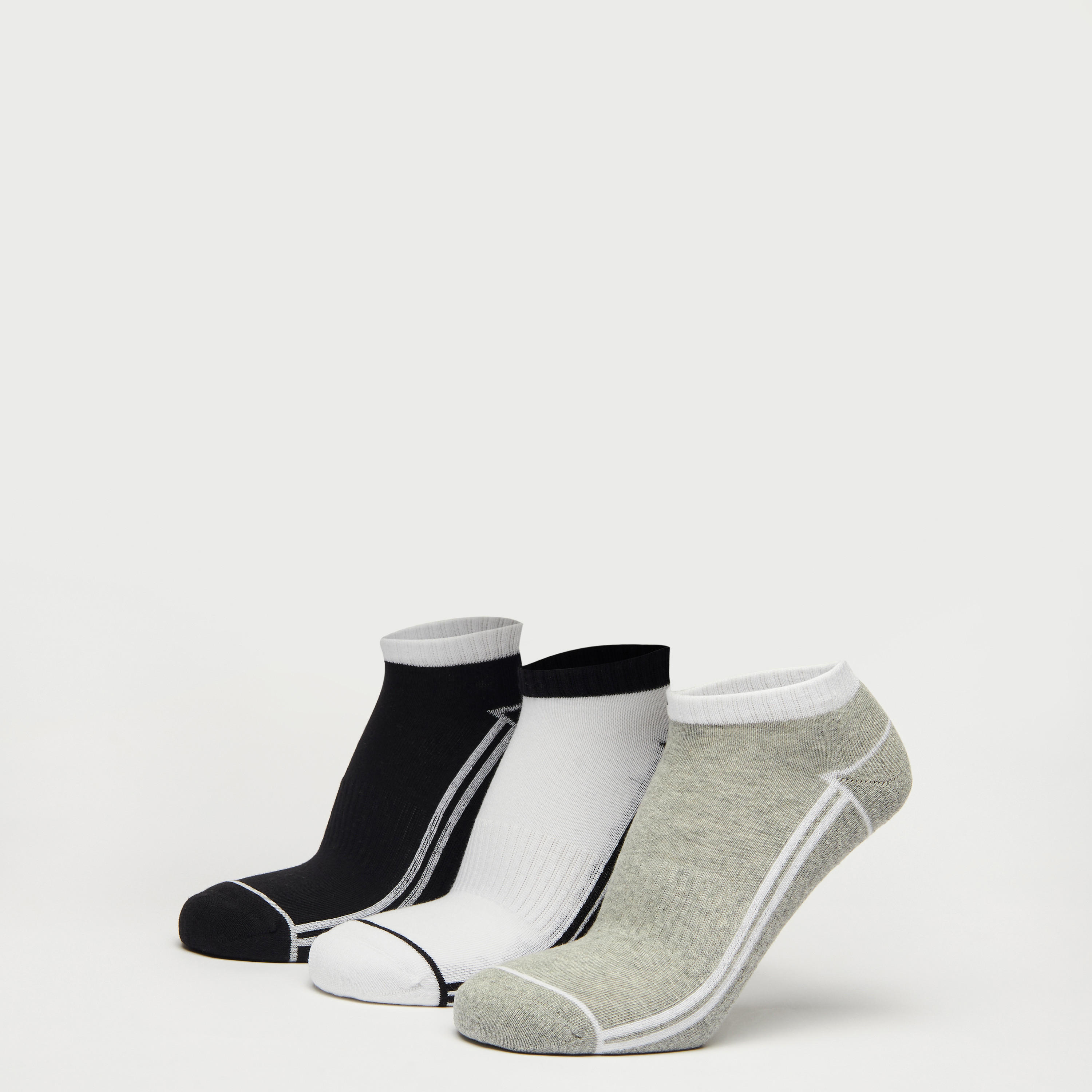 جوارب بارزة الملمس بطول الكاحل - طقم من 3 قطع-men-socks-image-1