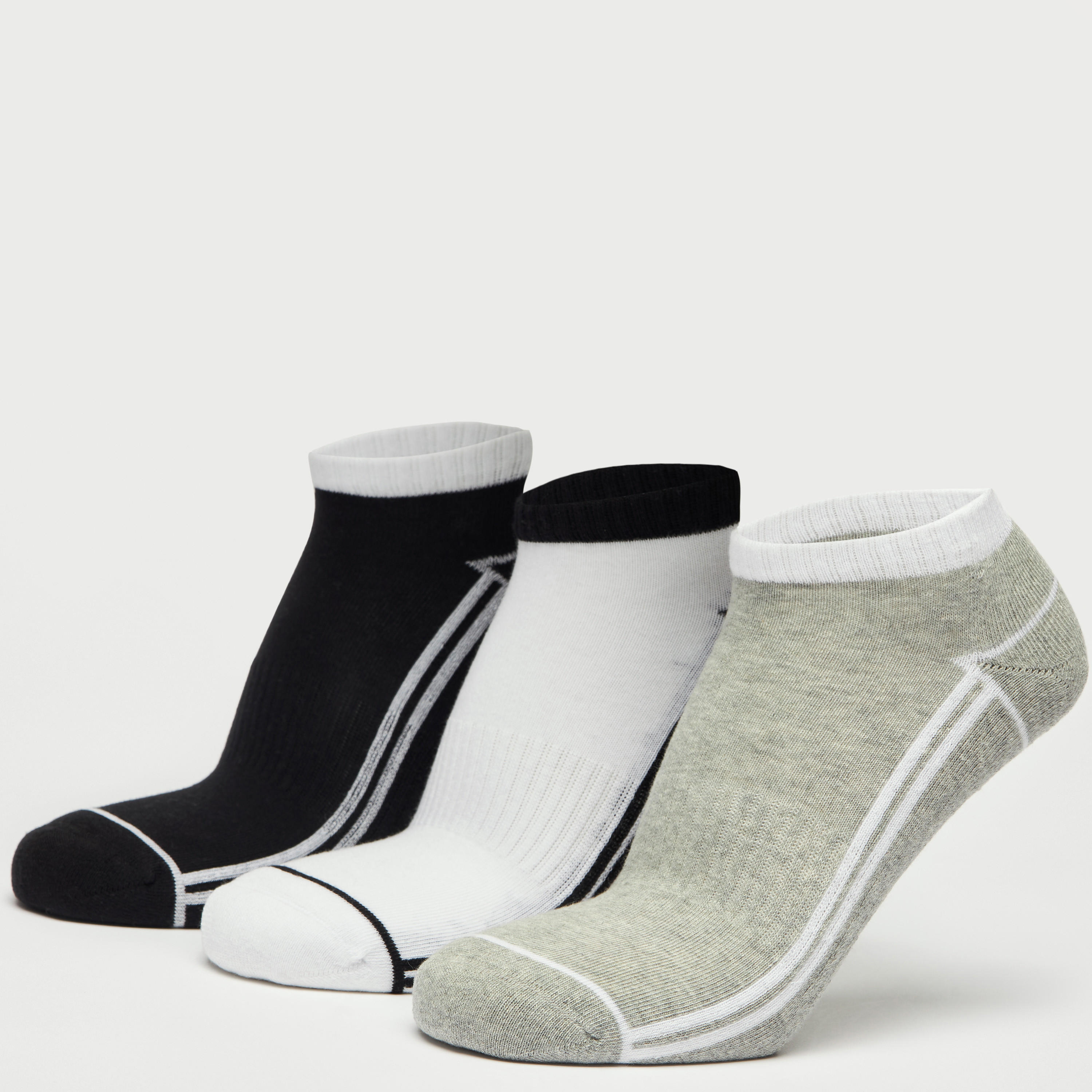 جوارب بارزة الملمس بطول الكاحل - طقم من 3 قطع-men-socks-image-2