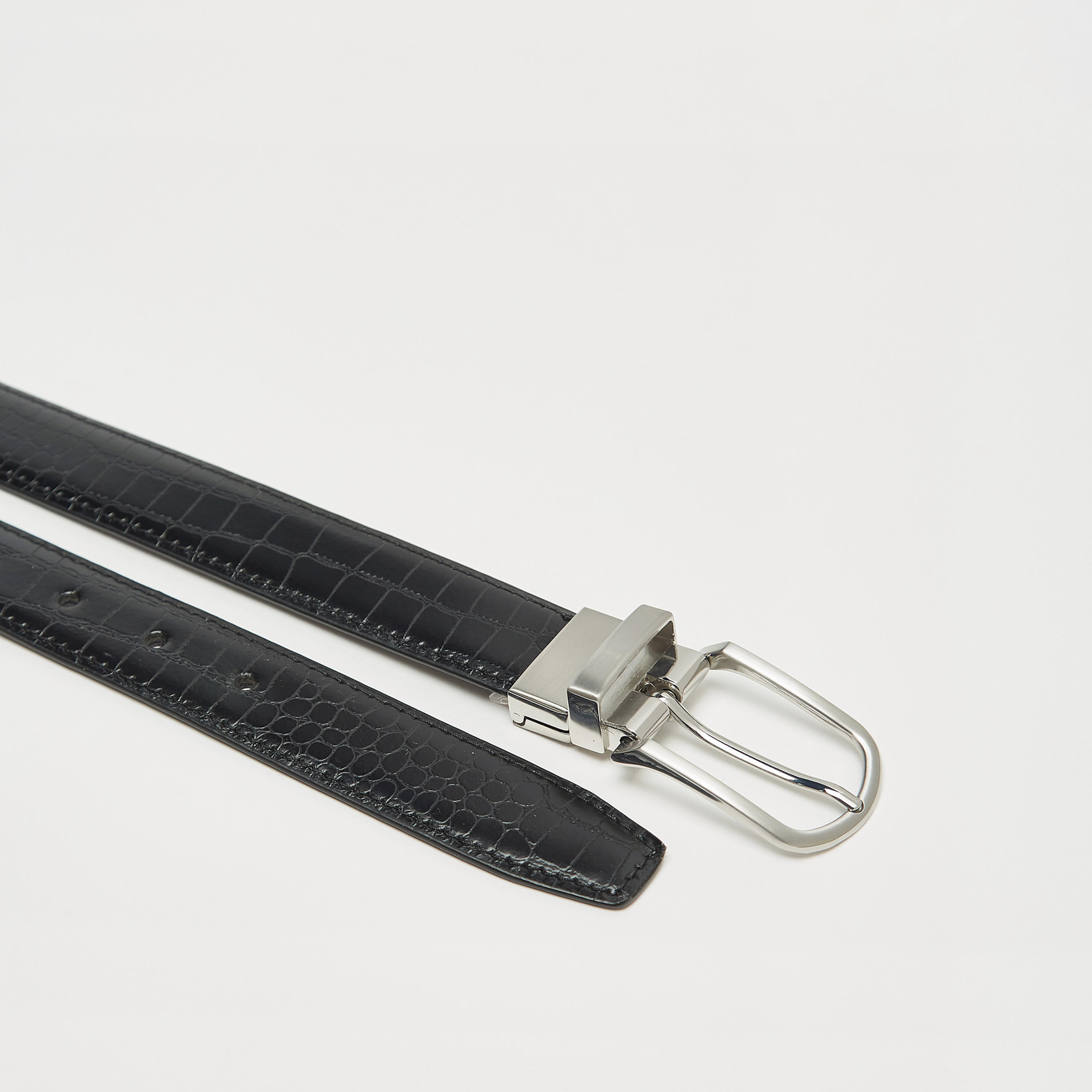حزام جلد بارز الملمس بإبزيم إغلاق بدبوس-men-beltsandwallets-belts-image-2