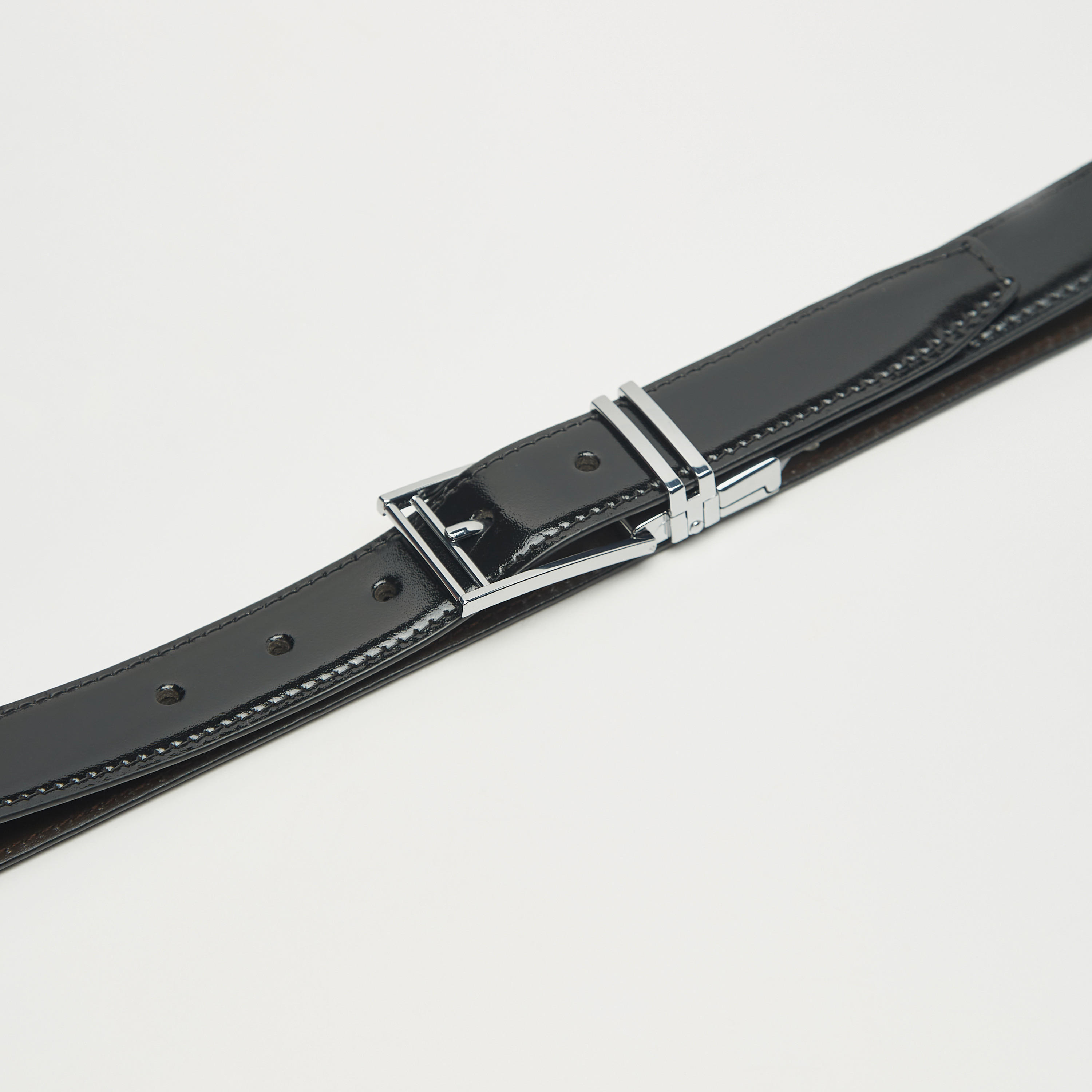 حزام جلد سادة بإبزيم بدبوس للإغلاق-men-beltsandwallets-belts-image-4