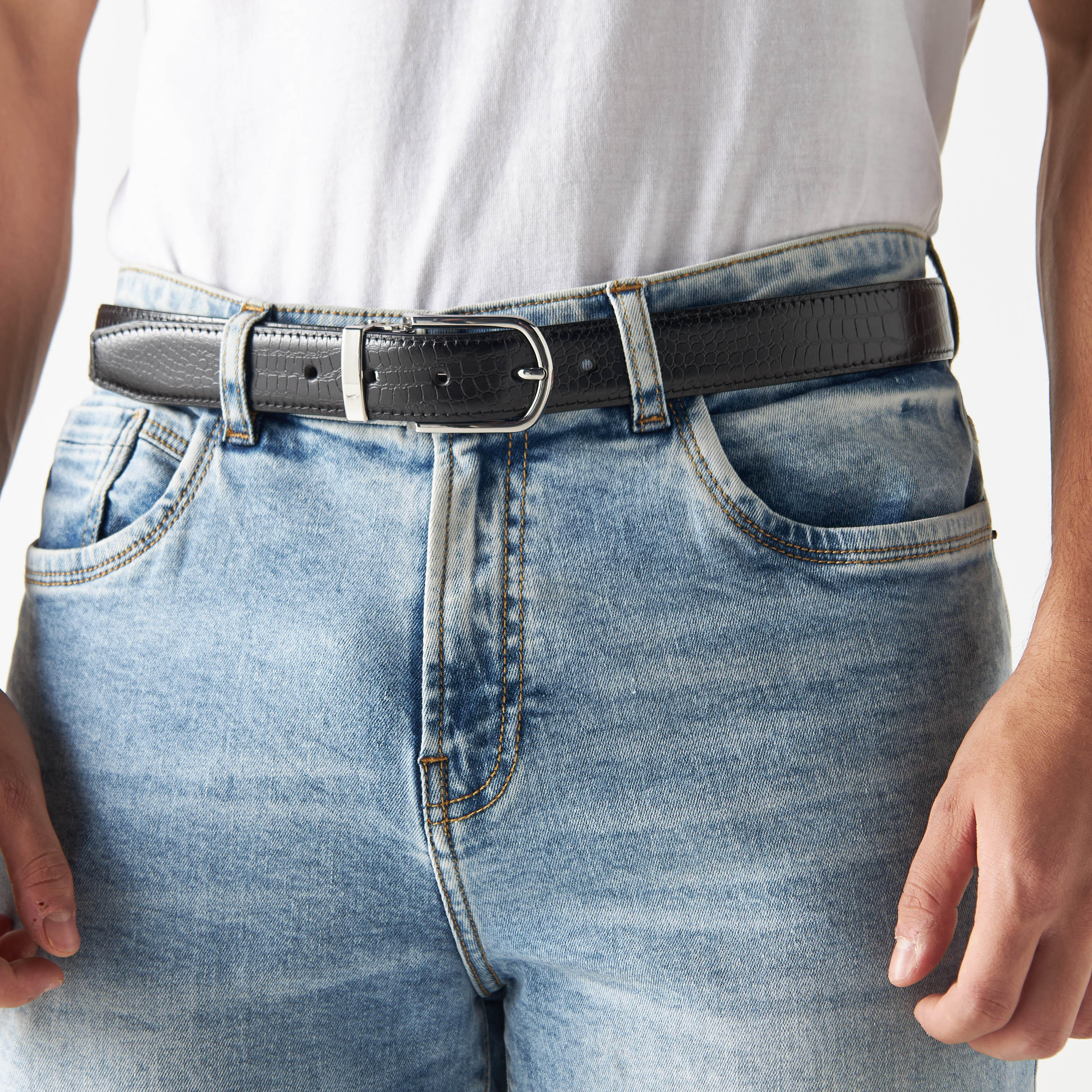 حزام جلد بارز الملمس بإبزيم إغلاق بدبوس-men-beltsandwallets-belts-image-2