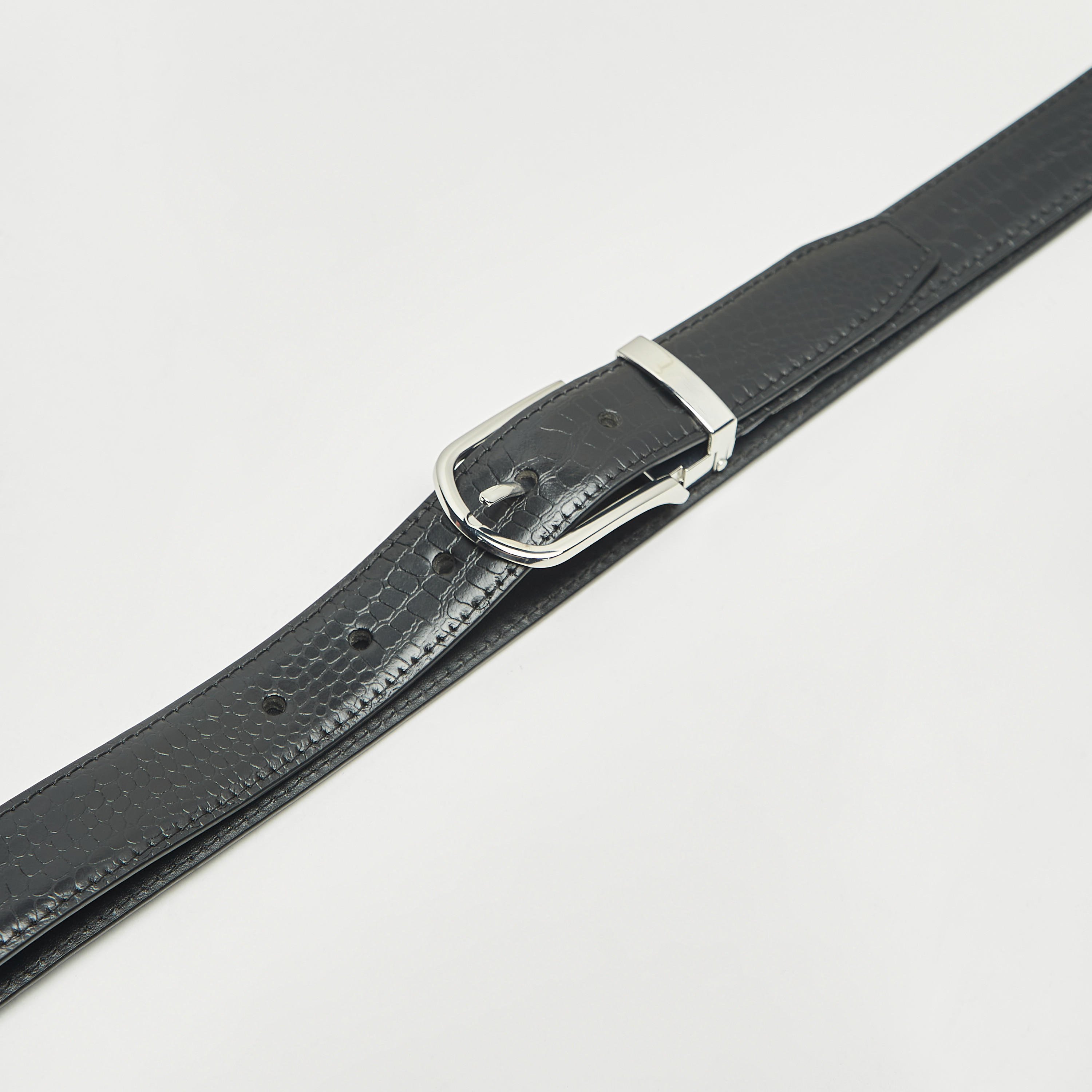 حزام جلد بارز الملمس بإبزيم إغلاق بدبوس-men-beltsandwallets-belts-image-3