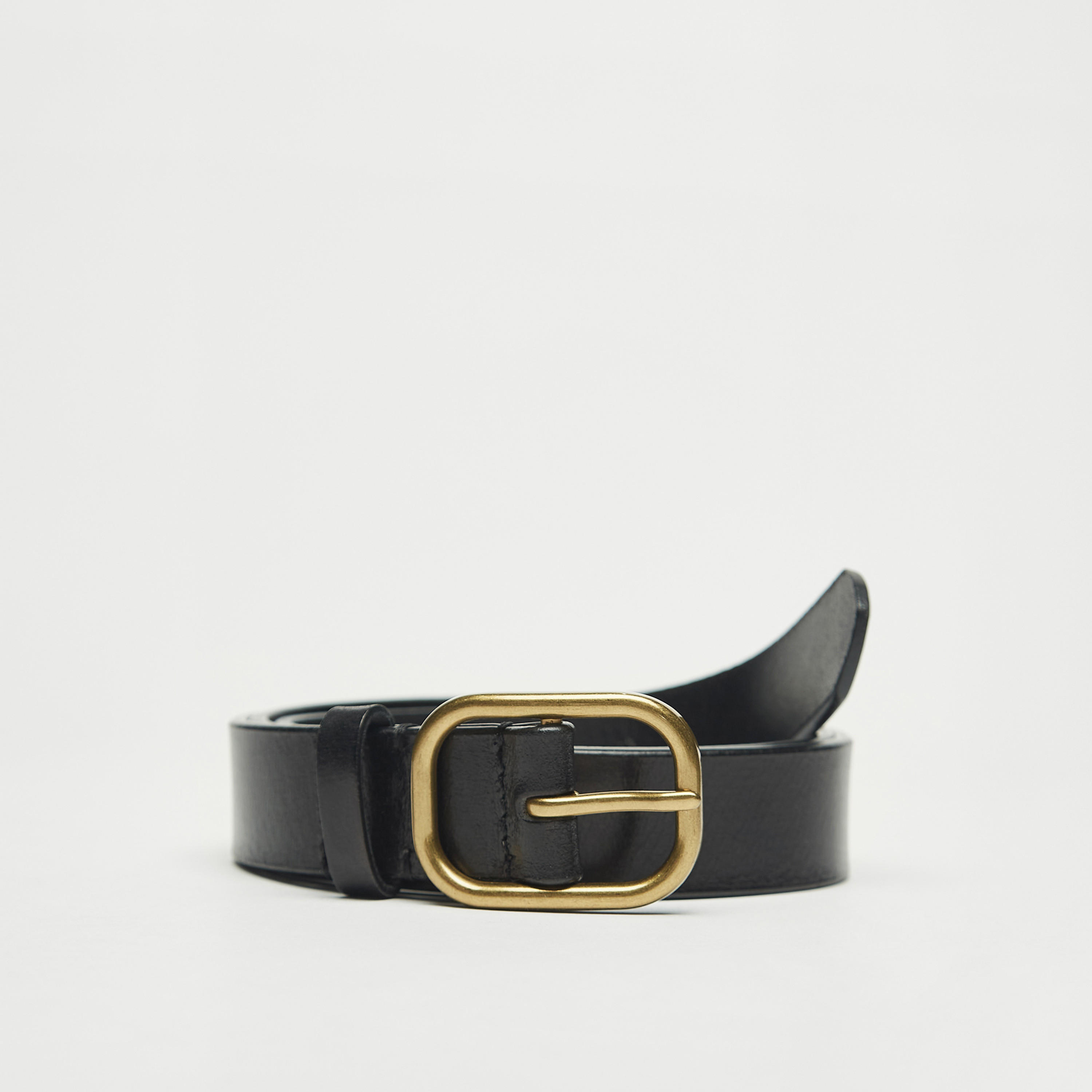 حزام جلد سادة بإبزيم إغلاق بدبوس من لي كوبر-men-beltsandwallets-belts-image-1