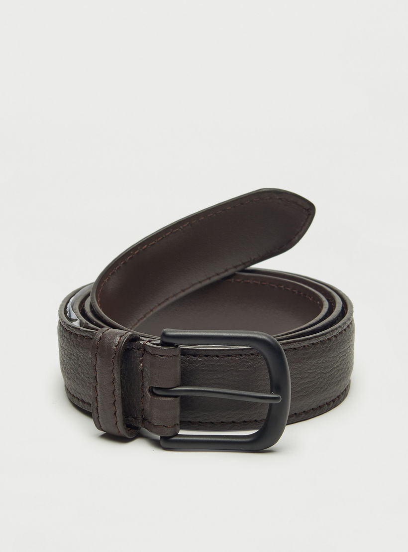 حزام جلد بارز الملمس بإبزيم دبوس-men-beltsandwallets-belts-image-5