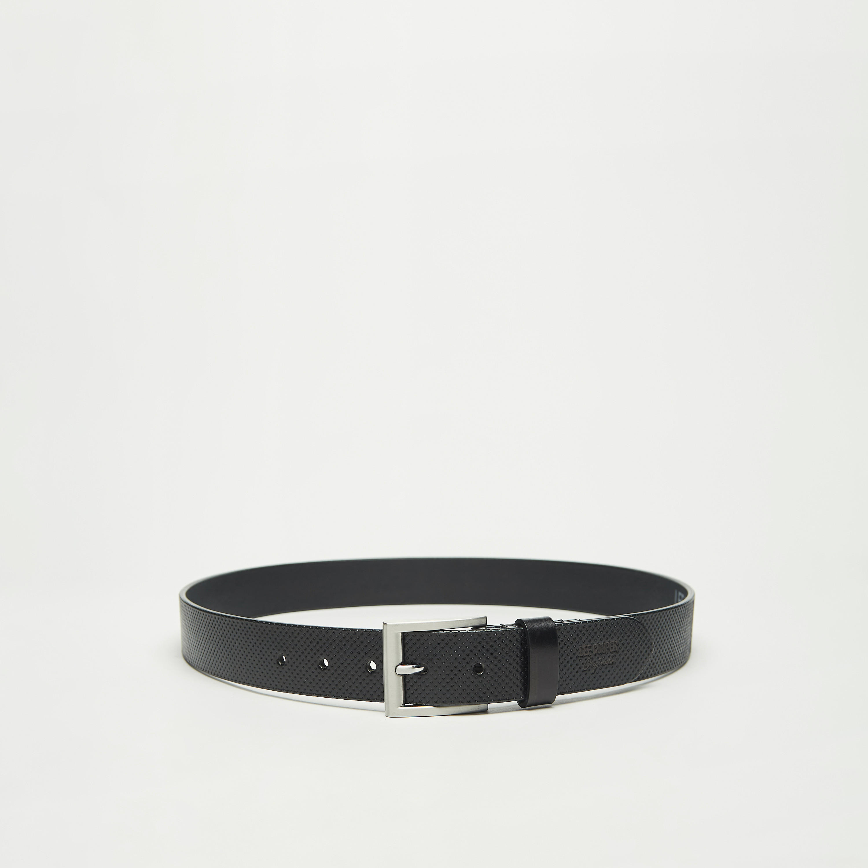حزام جلد بارز الملمس بإبزيم إغلاق بدبوس من لي كوبر-men-beltsandwallets-belts-image-1