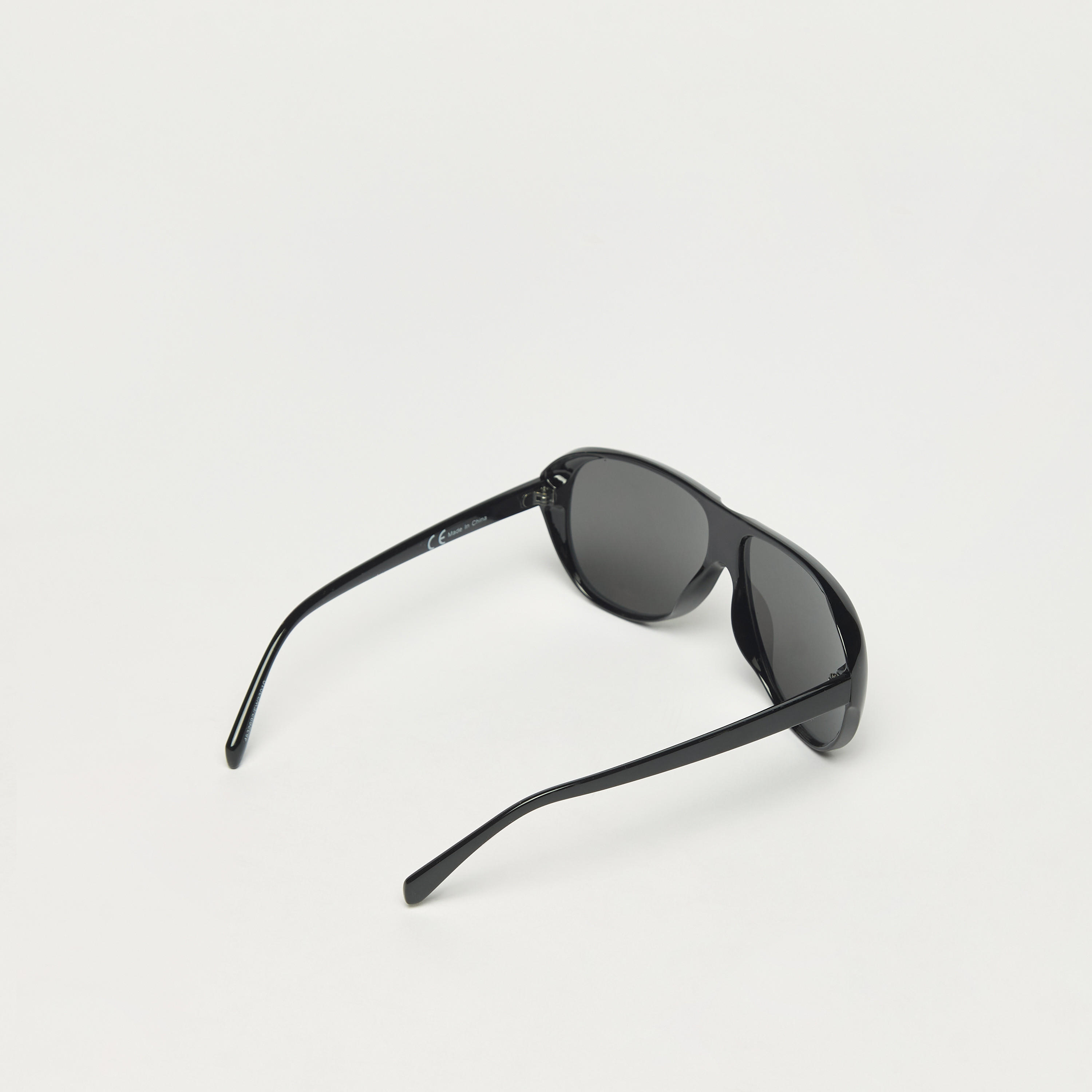 نظارة شمسية بإطار كامل وعدسات ملوّنة-men-sunglasses-image-3