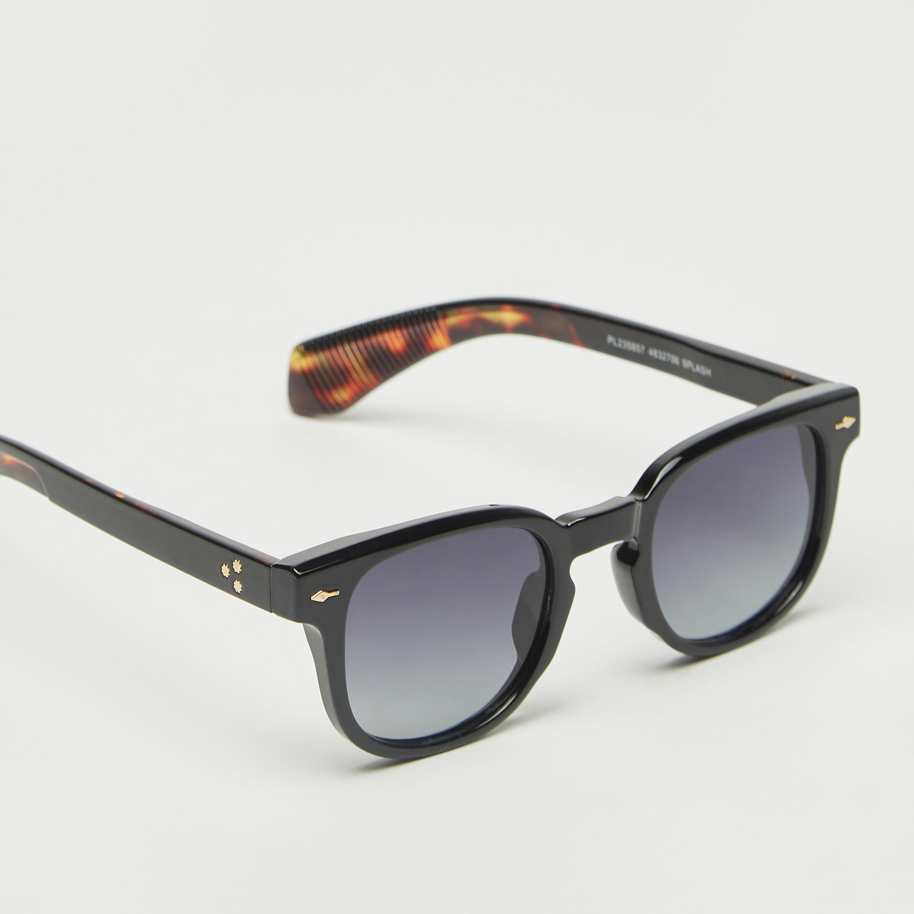 نظارة شمسية بعدسات وايفيرار ملوّنة وإطار كامل ووسادات أنف-men-sunglasses-image-4