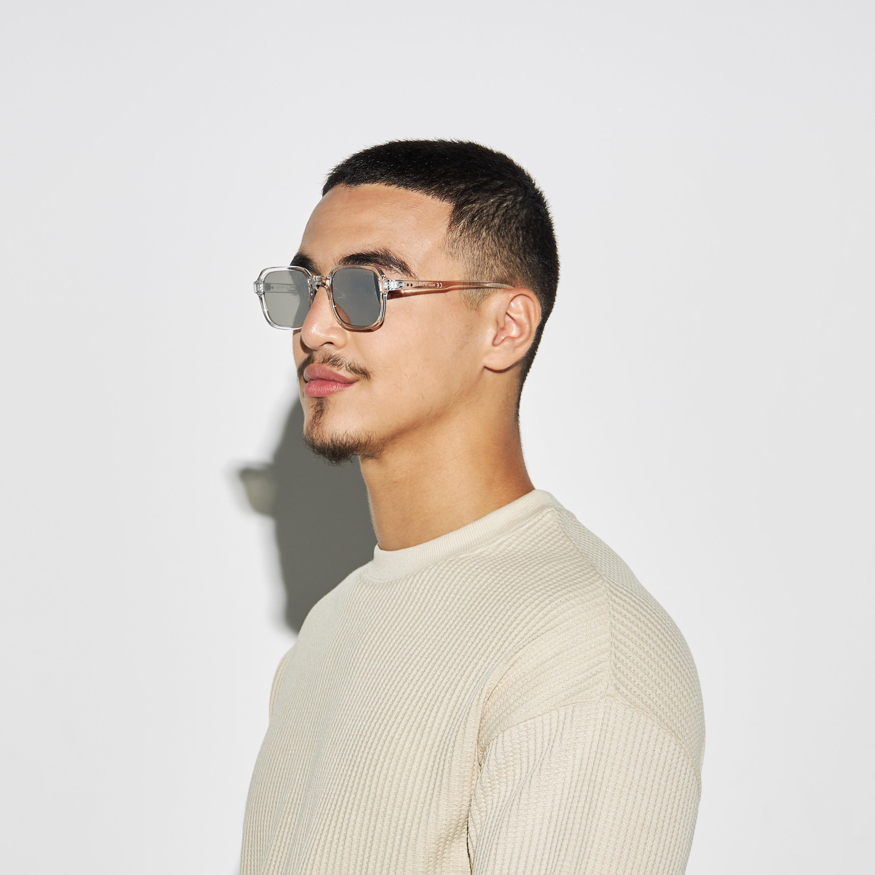 نظّارة شمسيّة بإطار كامل وعدسات ملوّنة ووسادات أنف-men-sunglasses-image-2