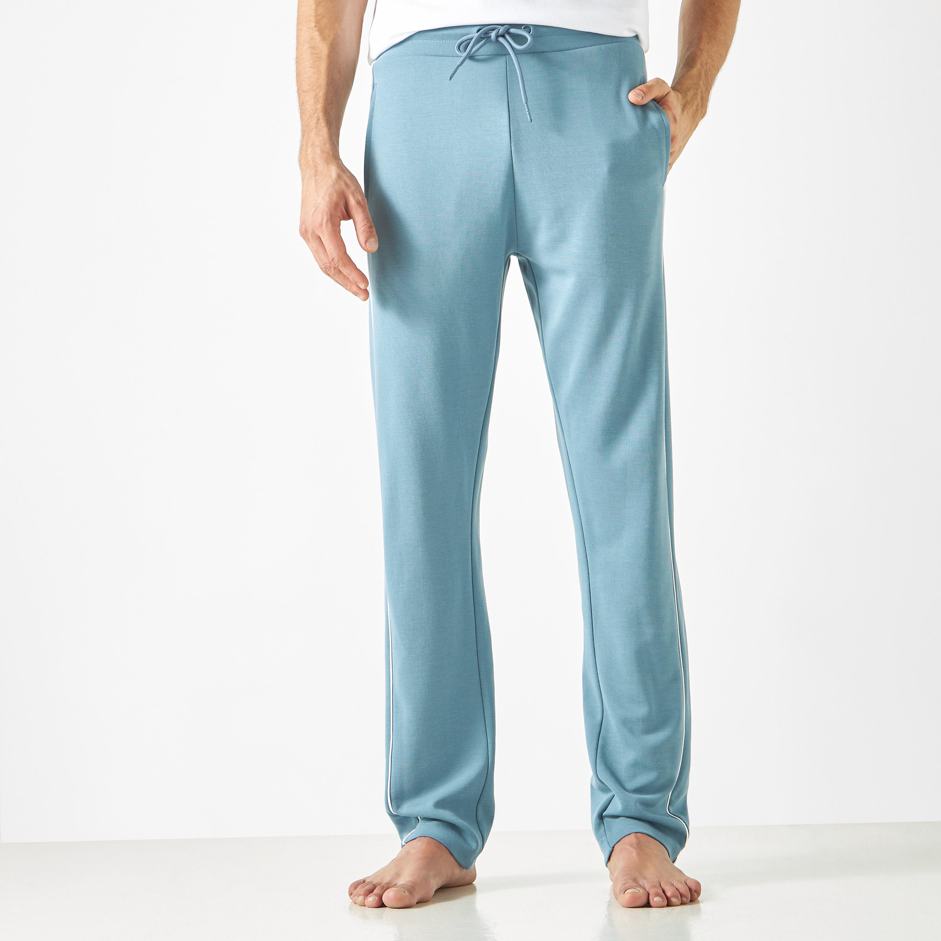 بنطلون بيجاما سادة برباط إغلاق وجيوب-men-clothing-nightwear-pyjamaandshorts-image-4