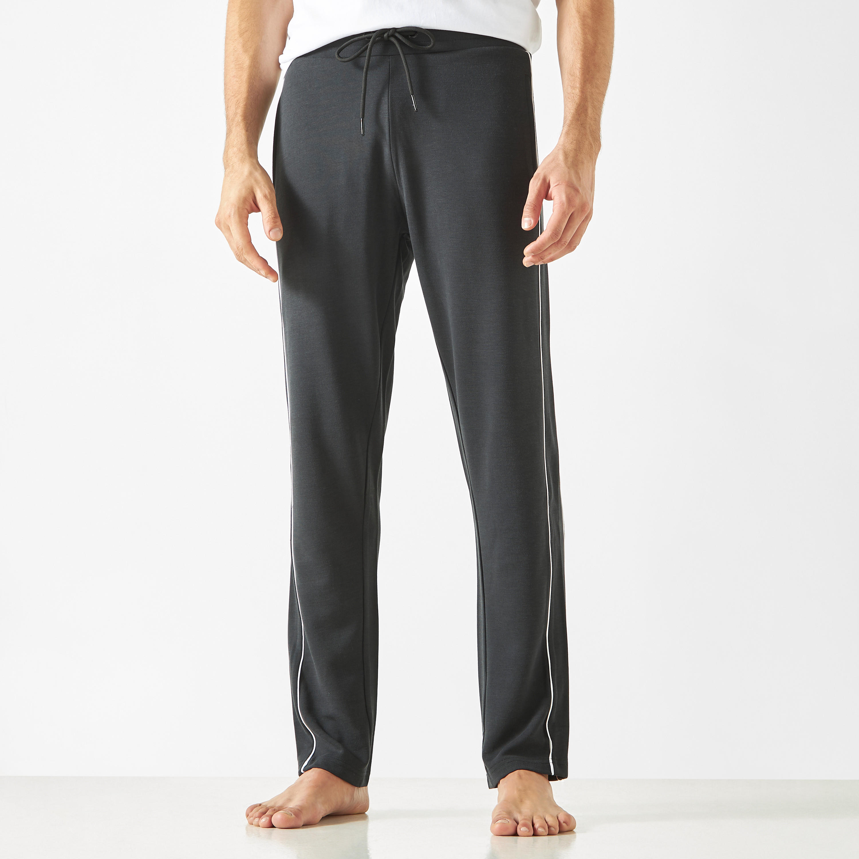 Solid Pyjamas with Drawstring Closure and Pockets-men-clothing-nightwear-pyjamaandshorts-image-1