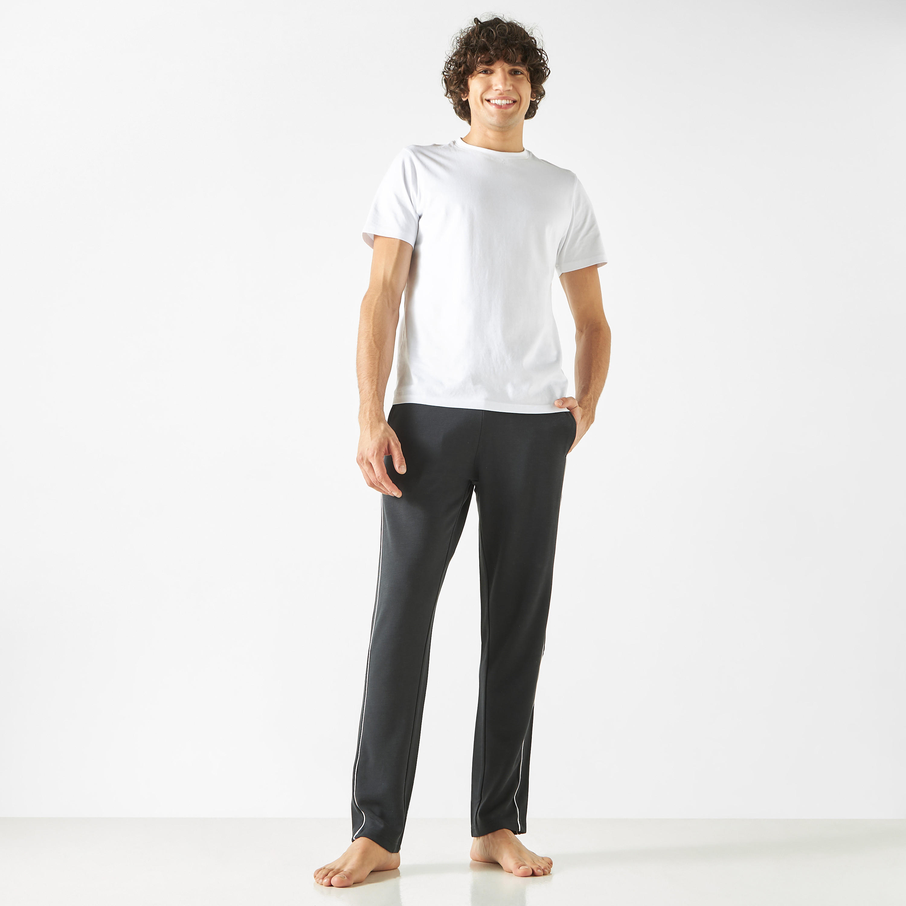 Solid Pyjamas with Drawstring Closure and Pockets-men-clothing-nightwear-pyjamaandshorts-image-2