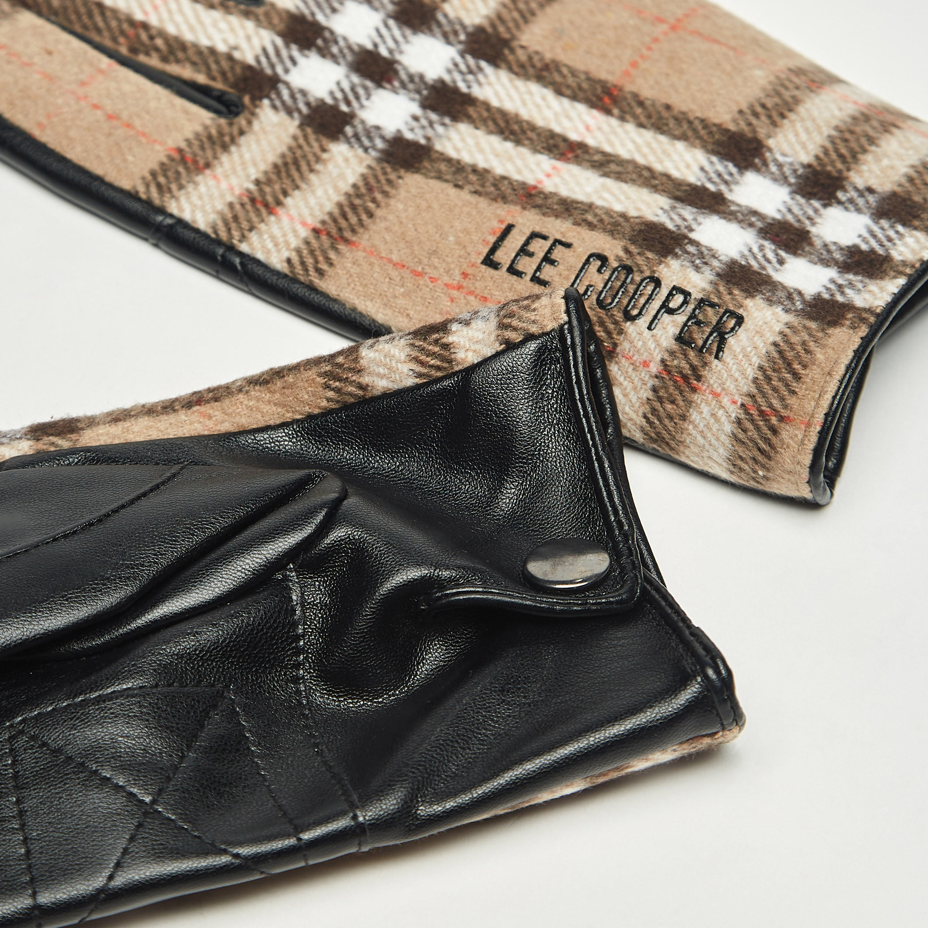 قفازات من لي كوبر-men-scarvesandgloves-image-2