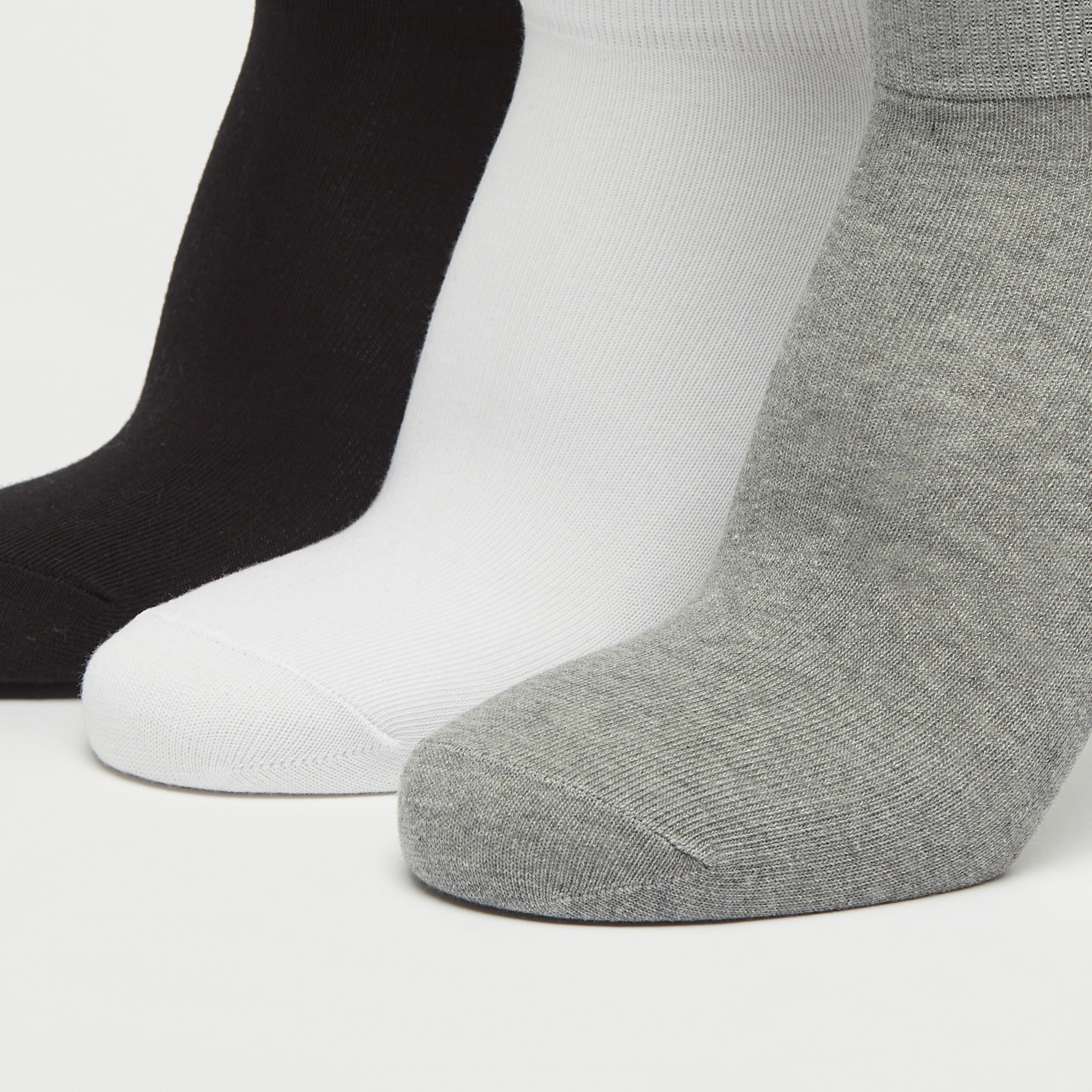طقم جوارب 3 أزواج بطول الكاحل-men-socks-image-3