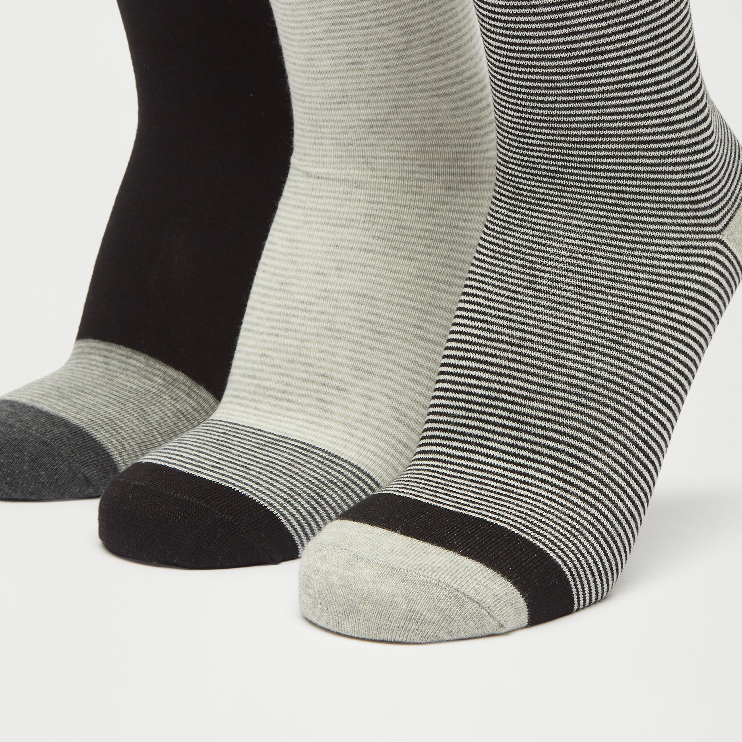 جوارب متنوّعة بطول ربلة الساق - طقم 3 أزواج-men-socks-image-3