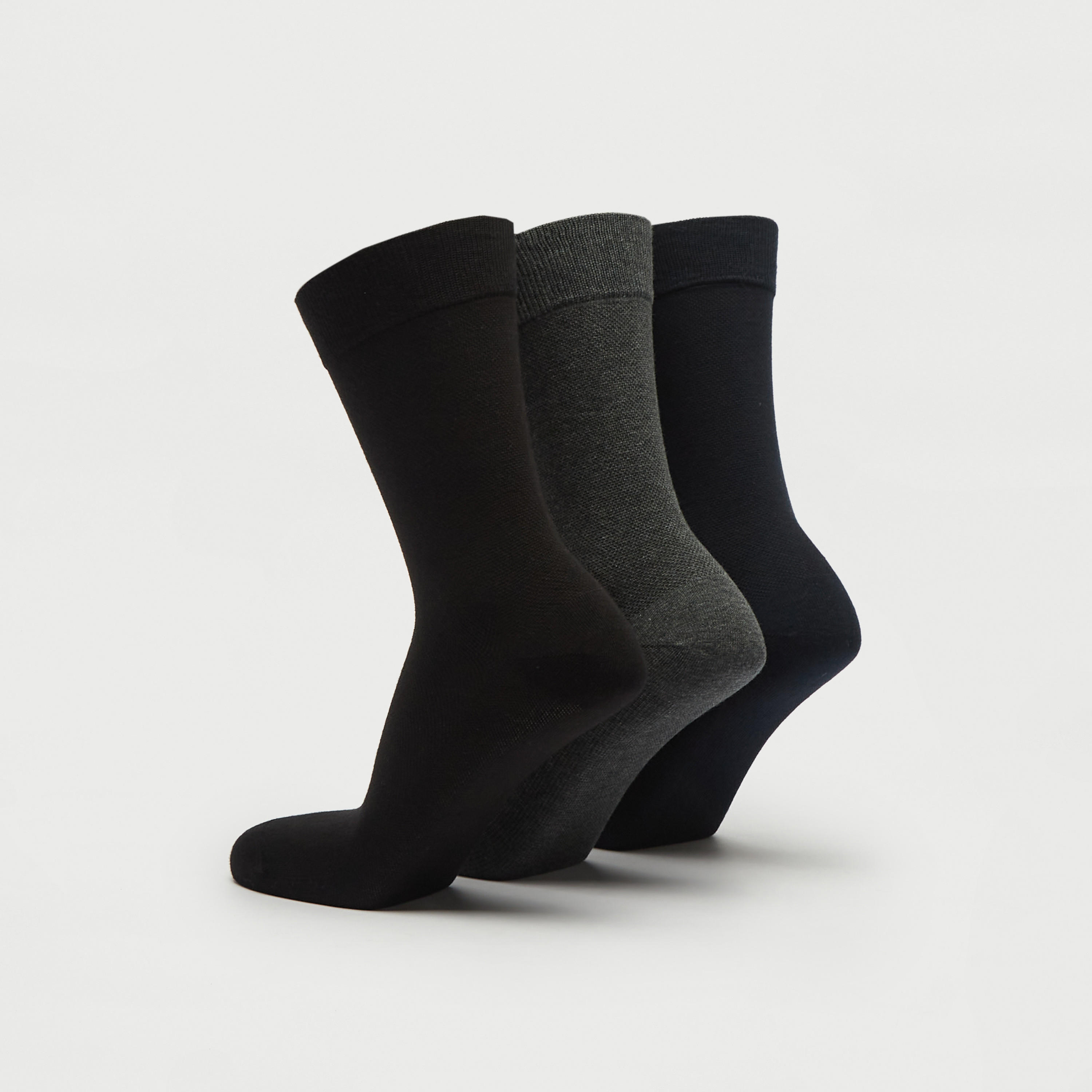 جوارب سادة بطول ربلة الساق - طقم من 3 أزواج-men-socks-image-3