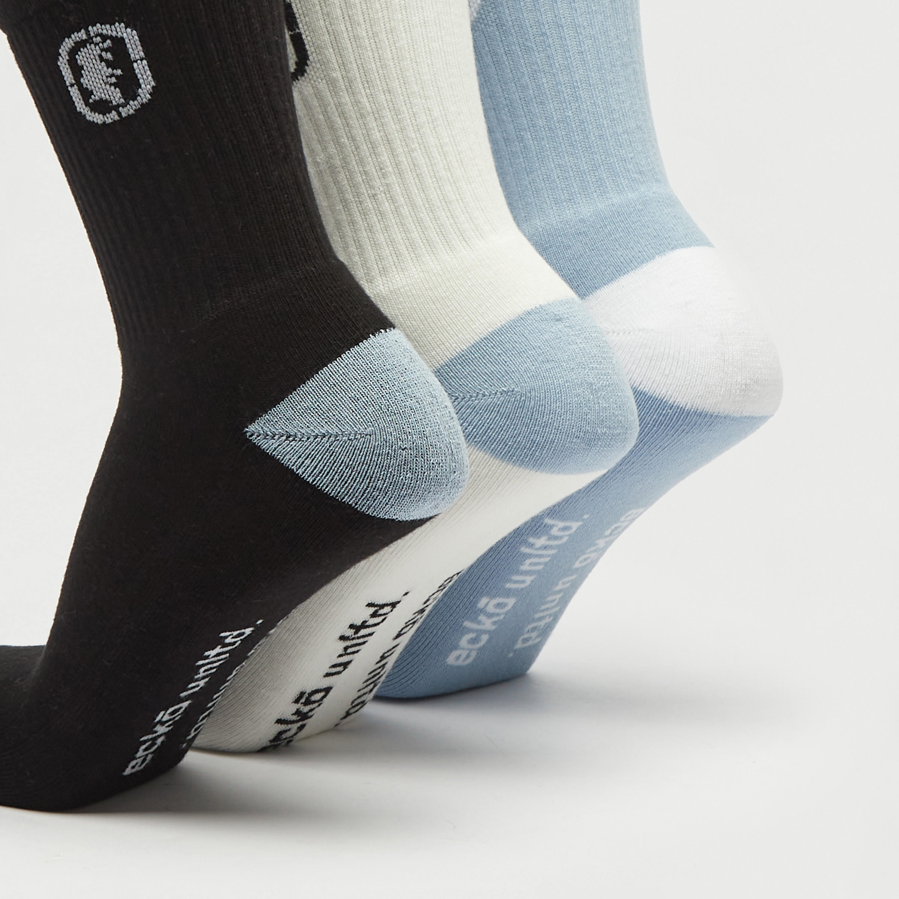 جوارب بطول ربلة الساق وطبعات تايبوجرافيك - طقم 3 أزواج-men-socks-image-2