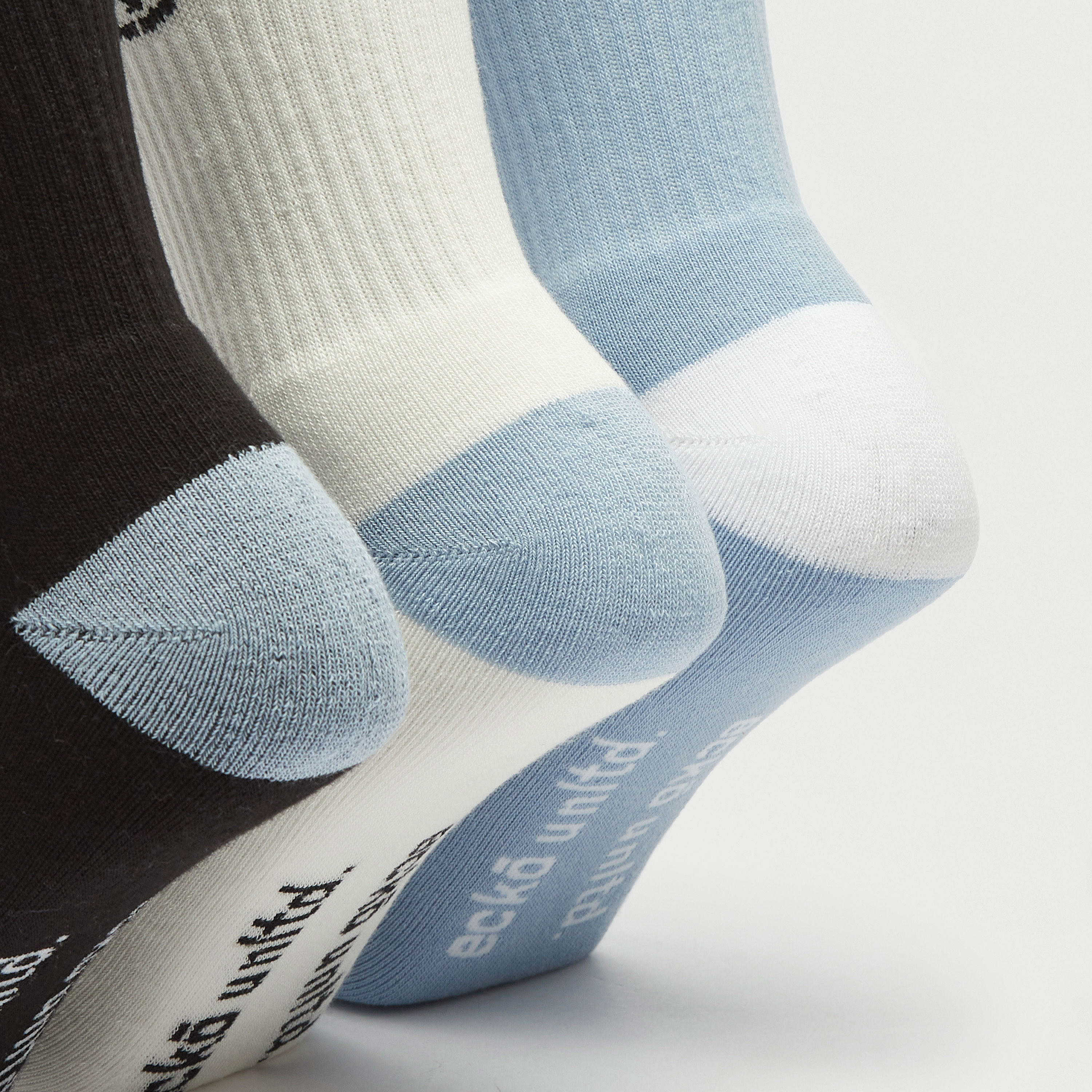 جوارب بطول ربلة الساق وطبعات تايبوجرافيك - طقم 3 أزواج-men-socks-image-4