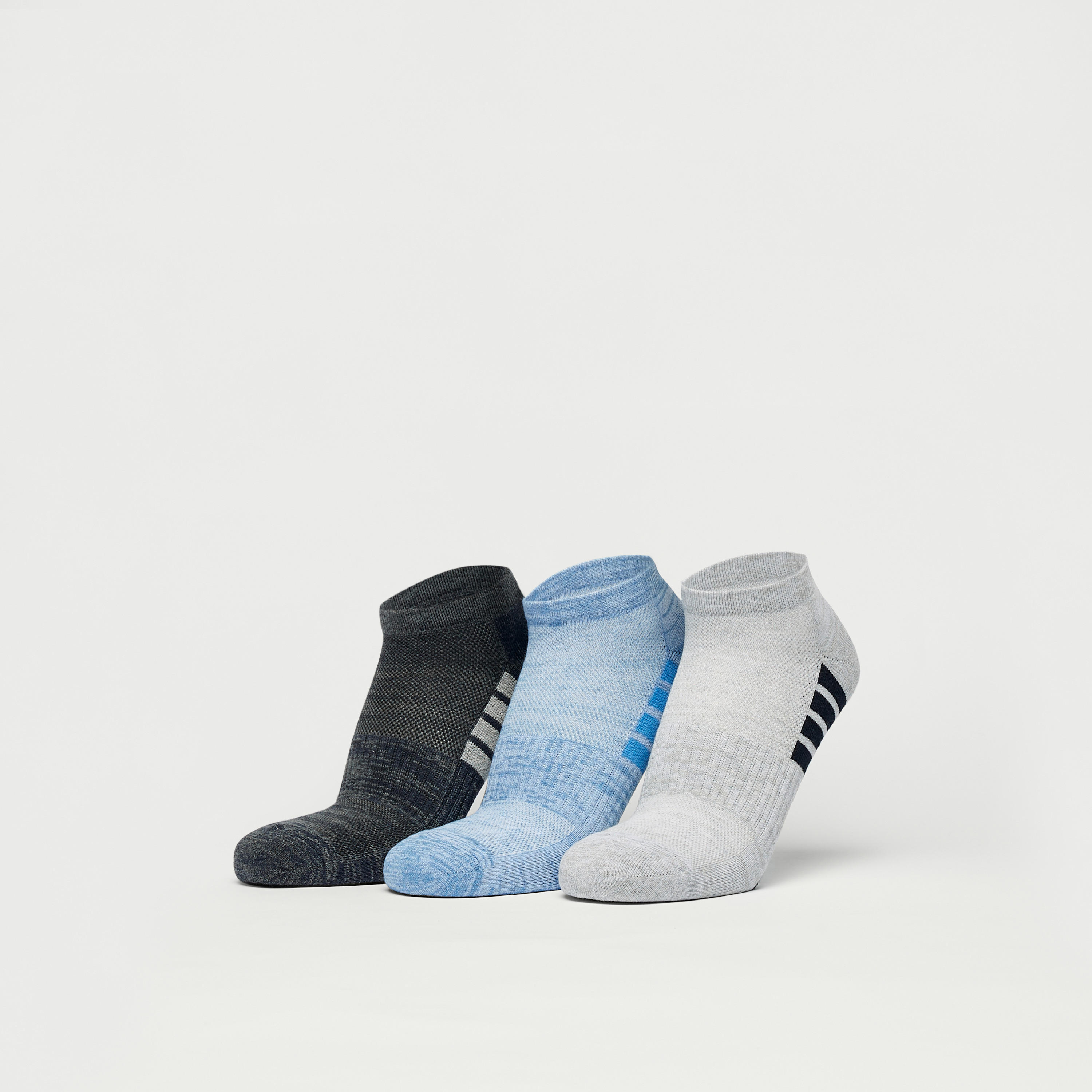 جوارب مخططة بطول الكاحل - طقم 3 أزواج-men-socks-image-1