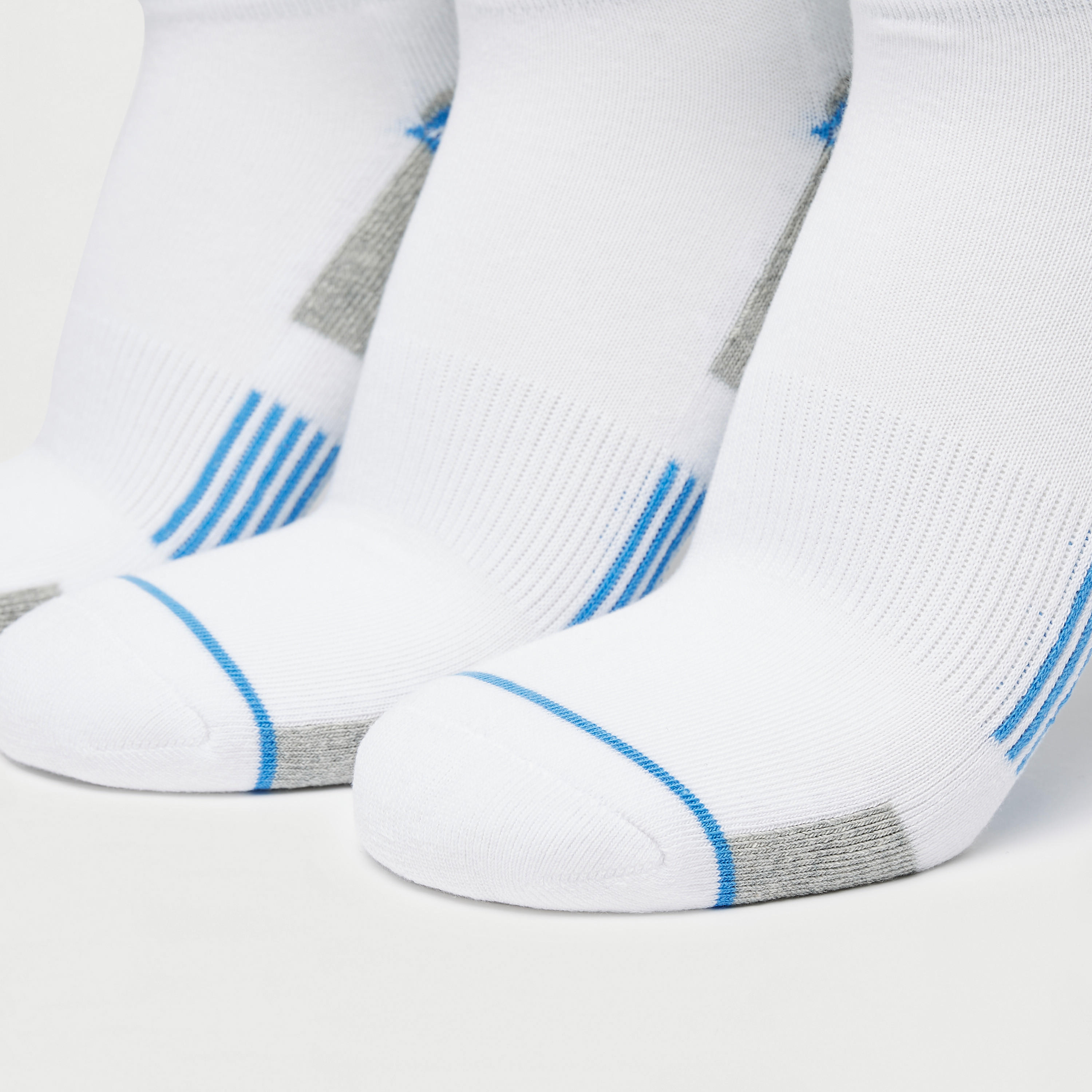طقم جوارب 3 أزواج طول الكاحل بقوالب ملونة-men-socks-image-3