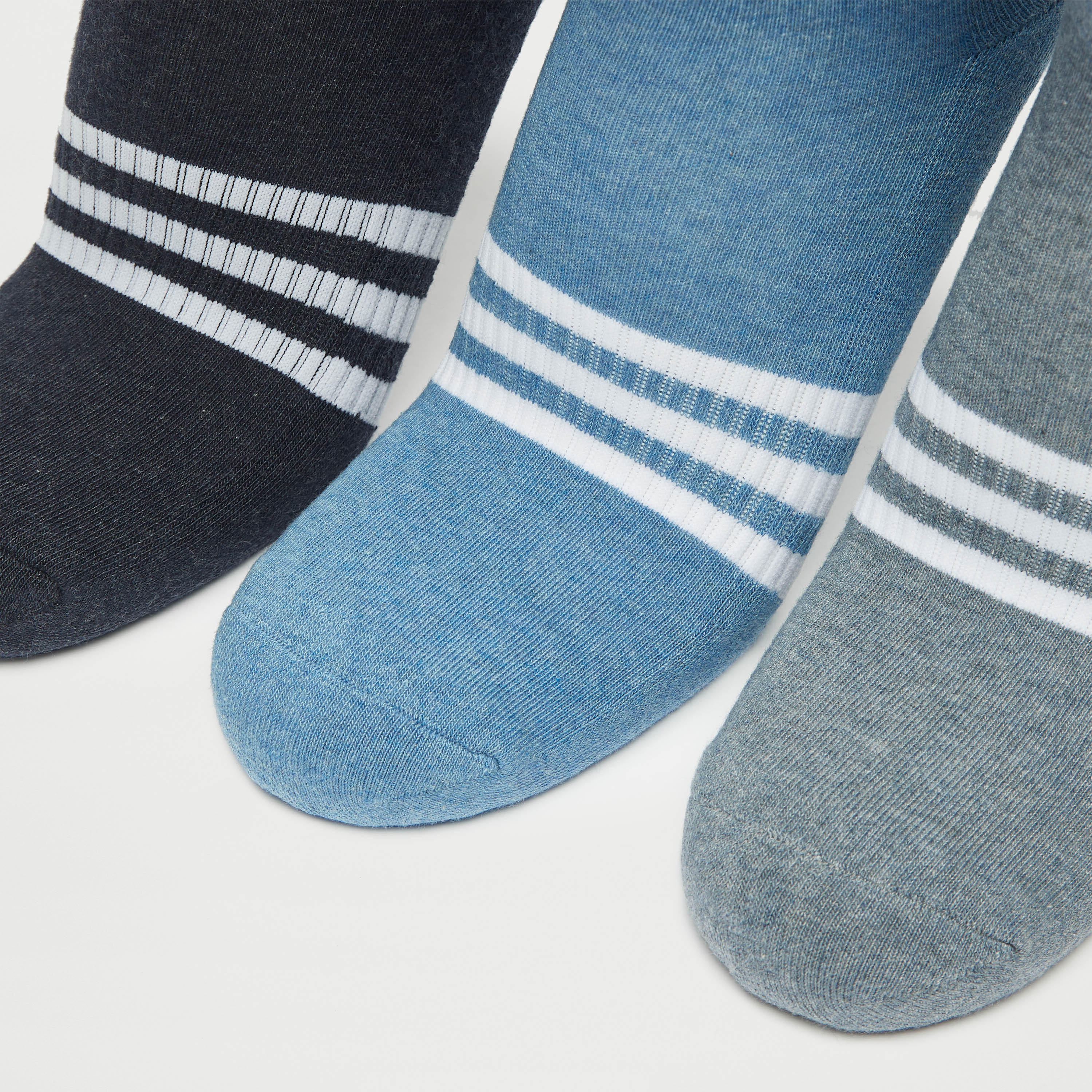 جوارب مخططة بطول الكاحل - طقم 3 أزواج-men-socks-image-3