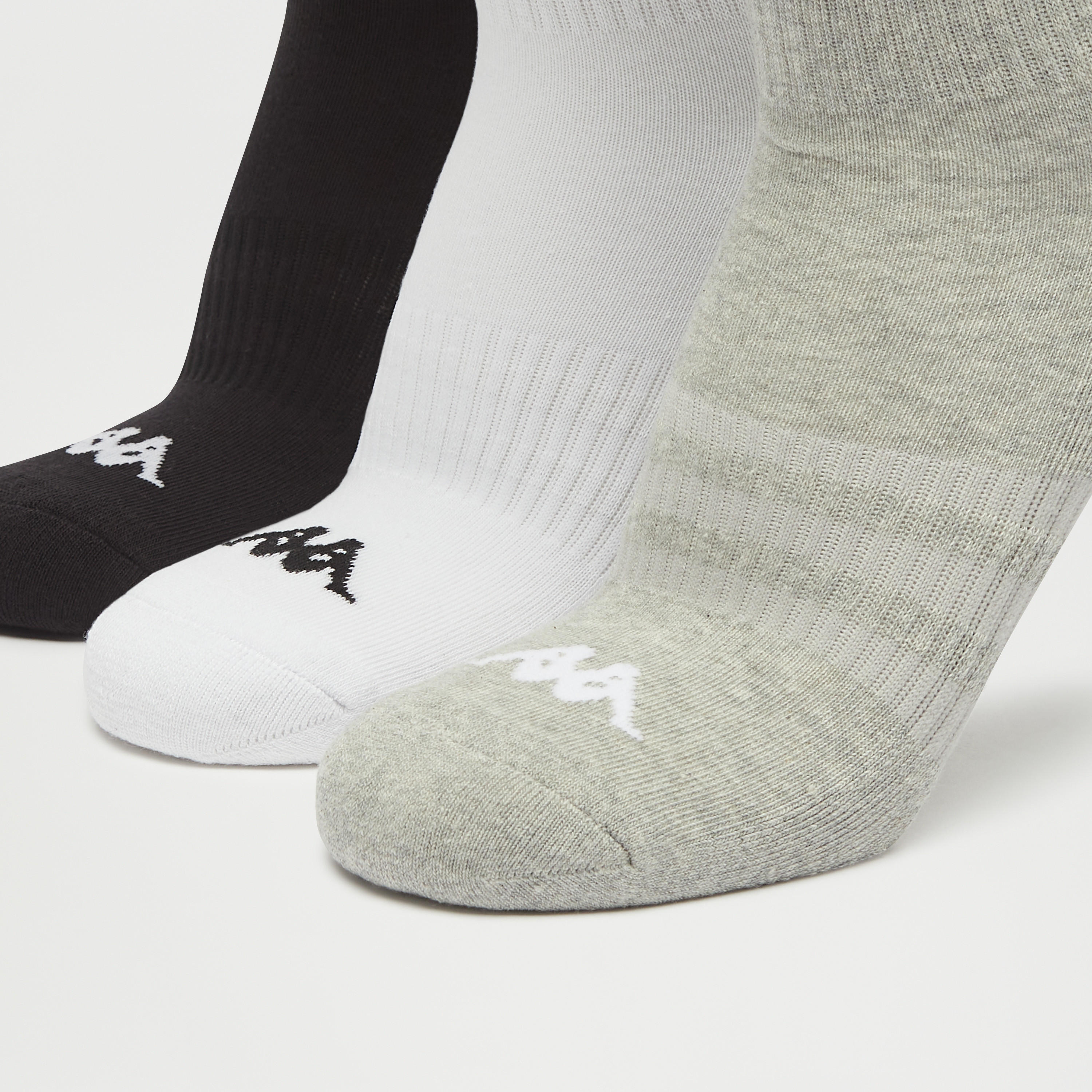 جوارب بطول الكاحل وتفاصبل شعار من كابا - طقم 3 أزواج-men-socks-image-3
