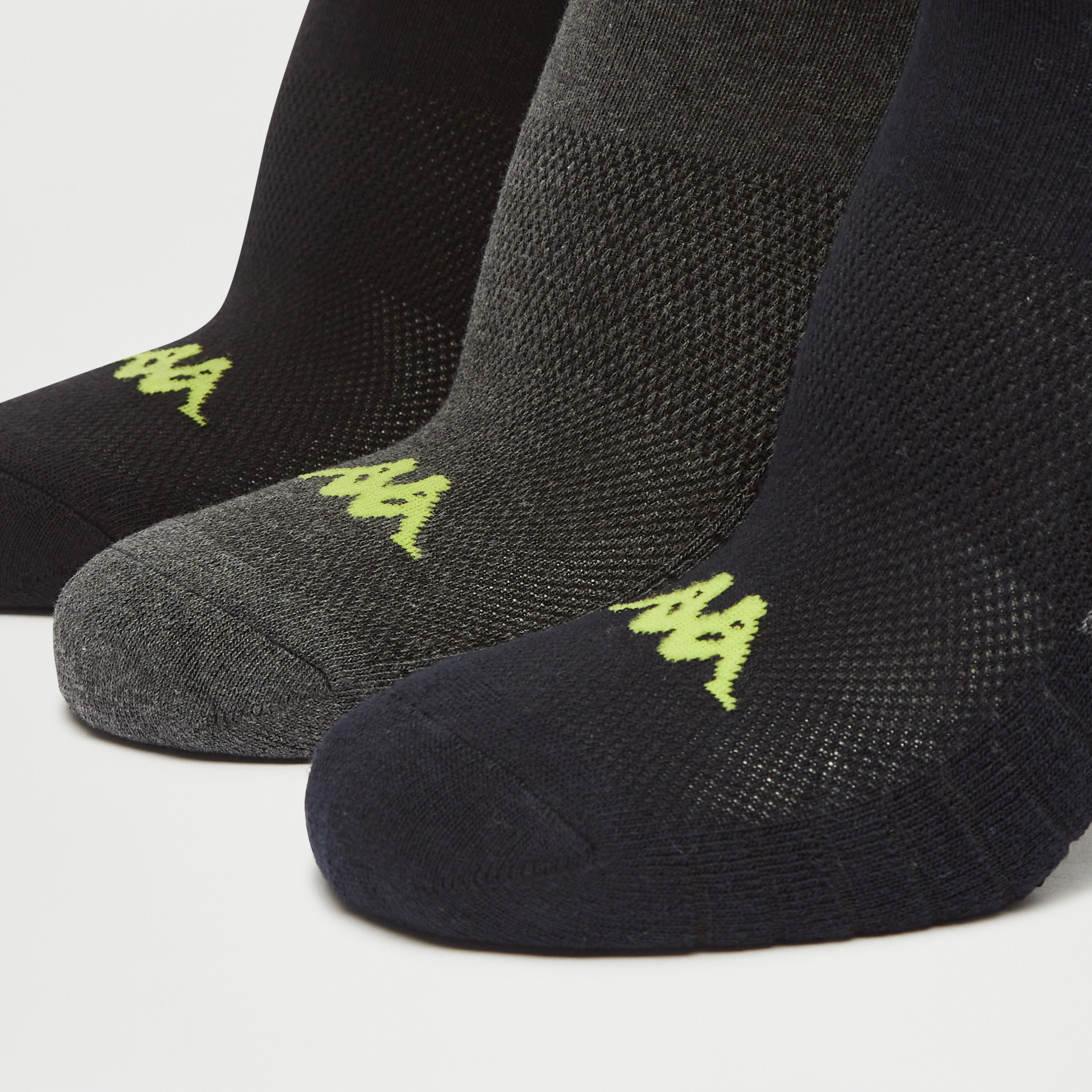جوارب بطول الكاحل وتفاصبل شعار من كابا - طقم 3 أزواج-men-socks-image-3