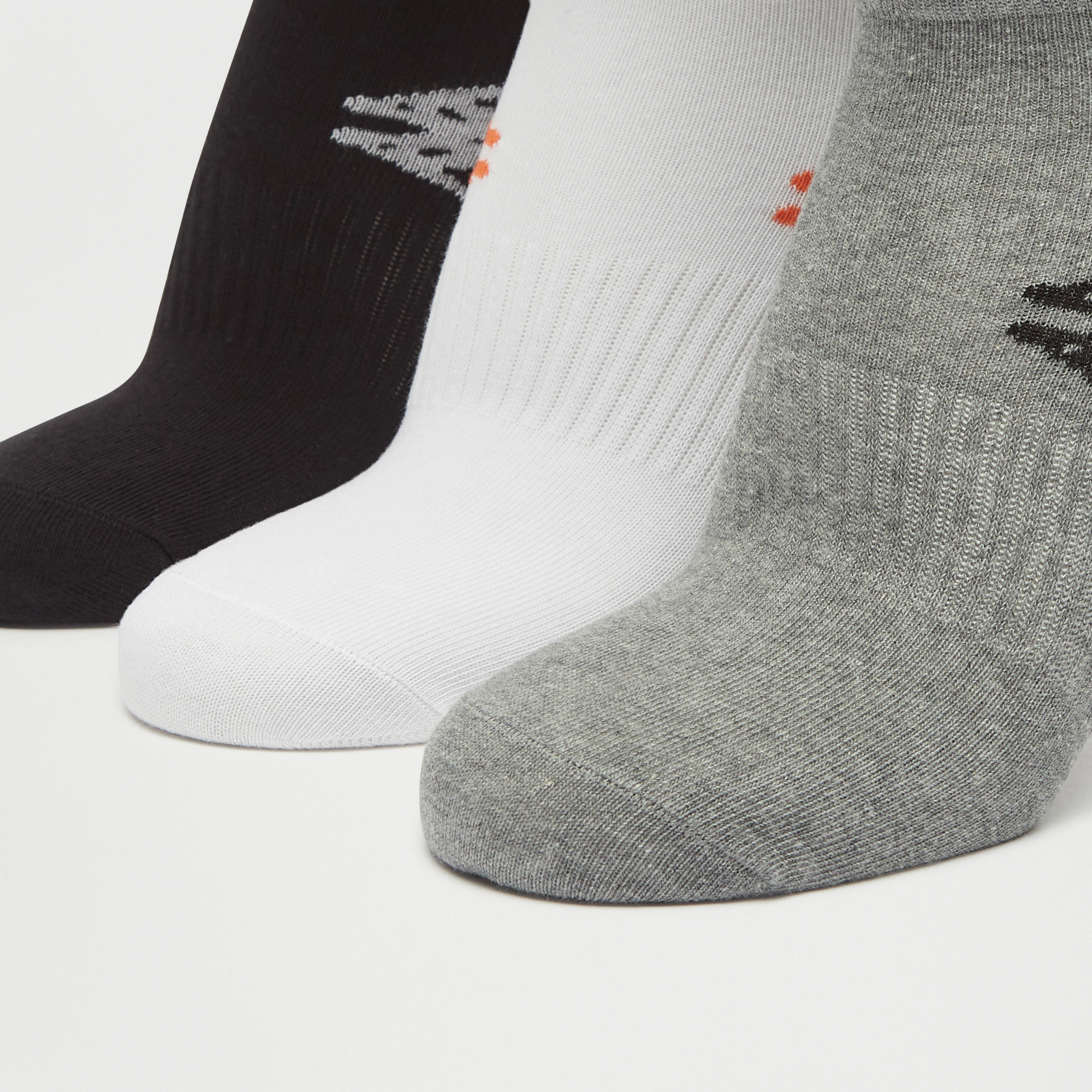 جوارب بارزة الملمس بطول الكاحل من كابا - طقم من 3 أزواج-men-socks-image-3