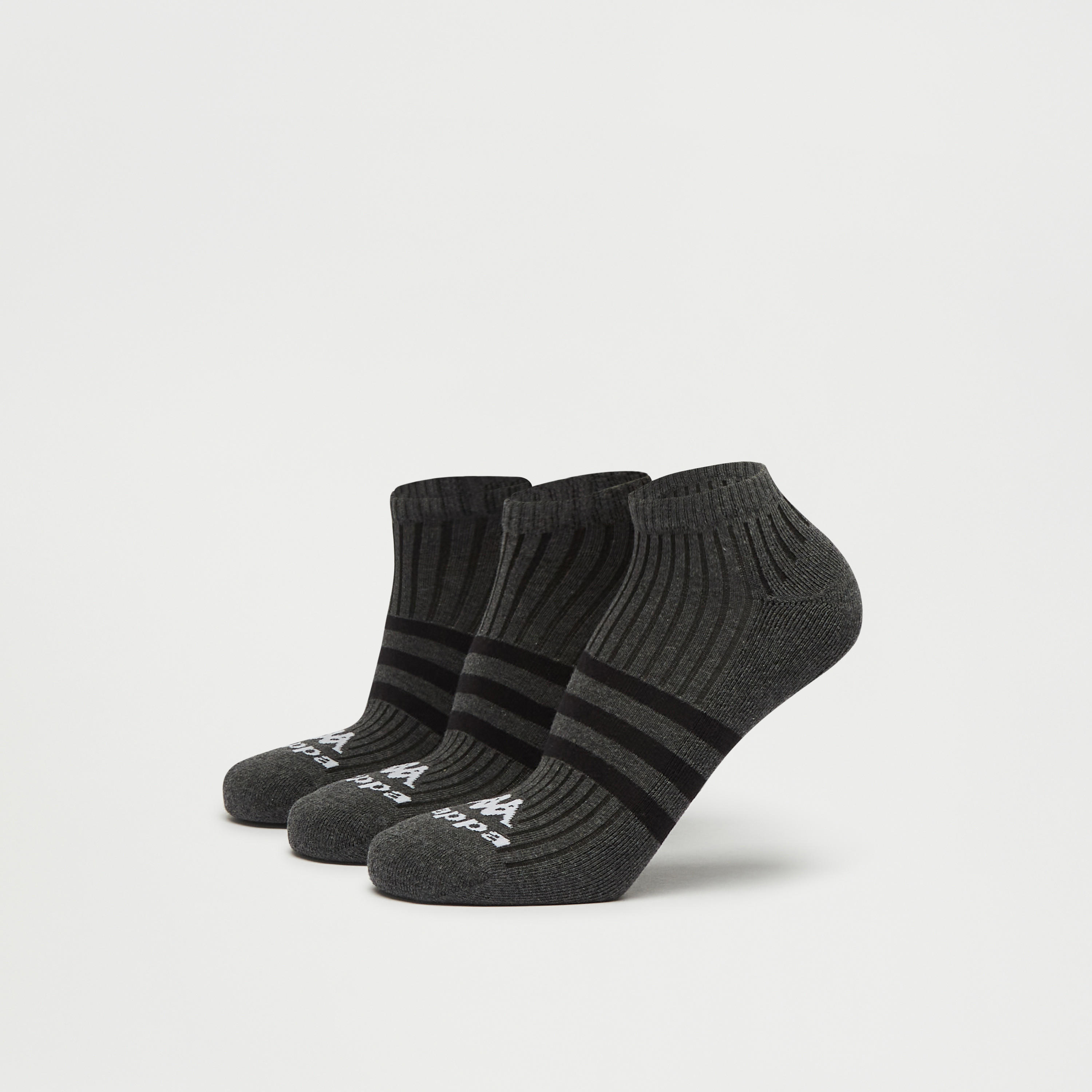 جوارب بطول الكاحل وطبعات شعار - طقم من 3 أزواج-men-socks-image-1