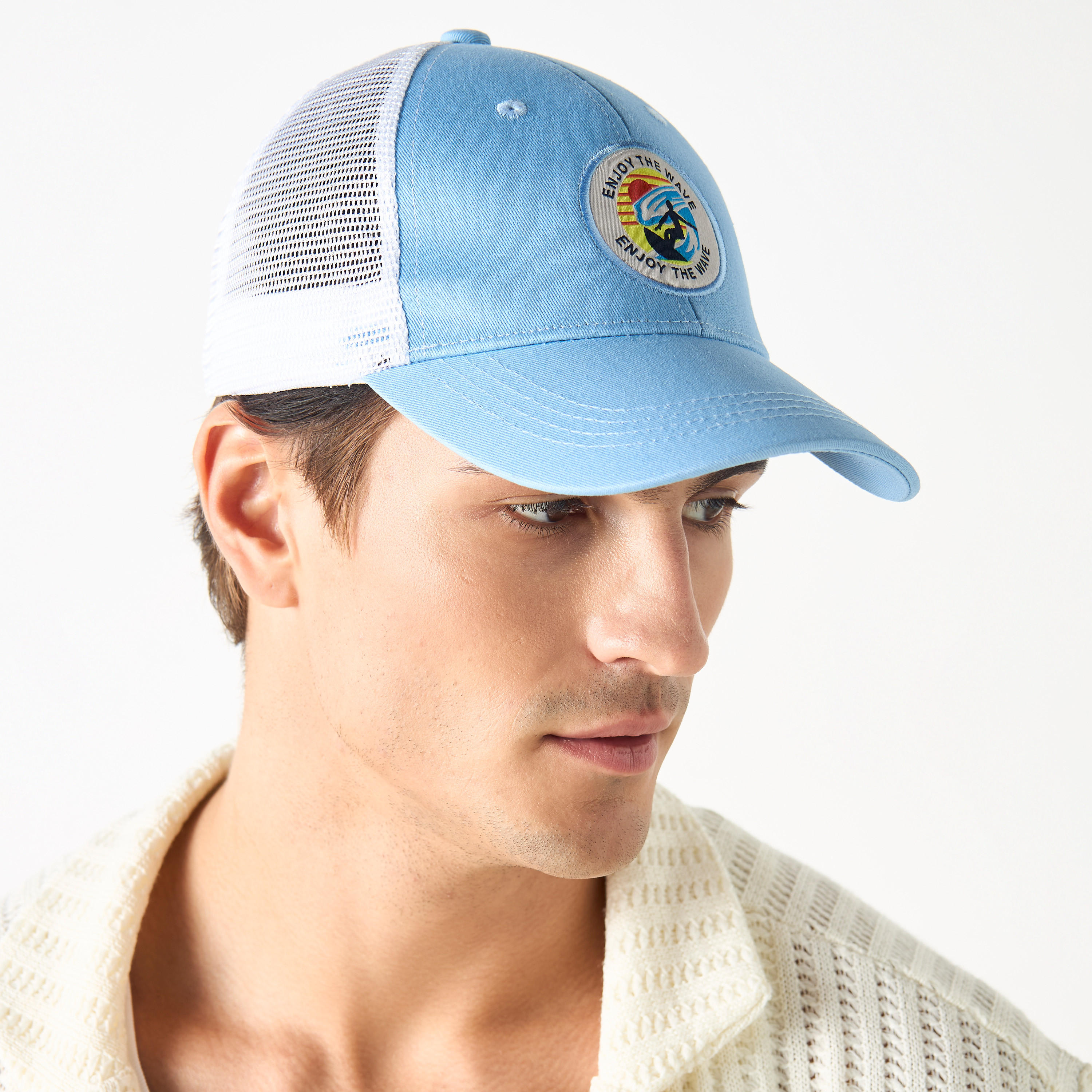 كاب بتزيينات شبكية بارزة الملمس وإغلاق خلفي كباس-men-caps-image-2