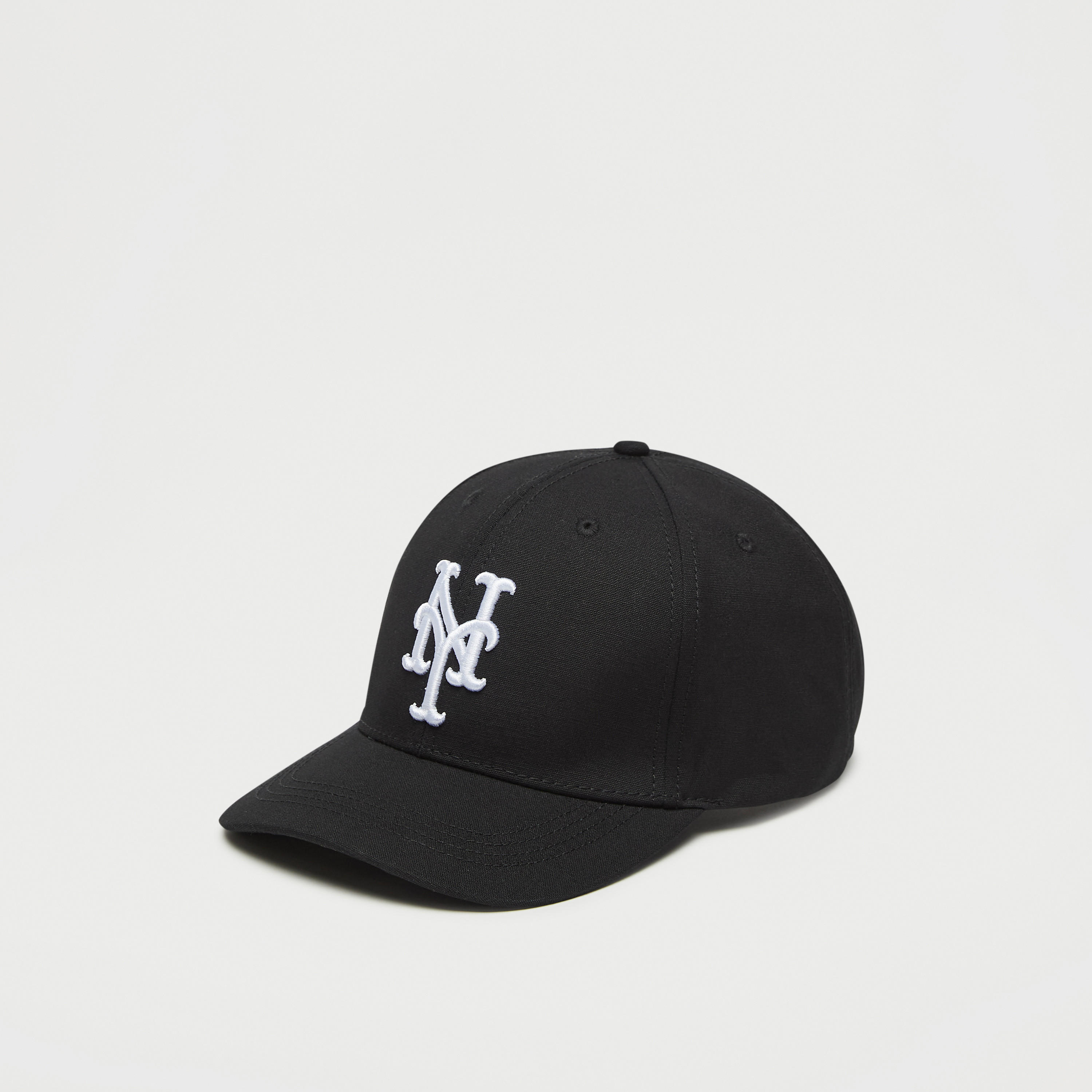 كاب مطرّز بِحزام بإبزيم إغلاق-men-caps-image-1