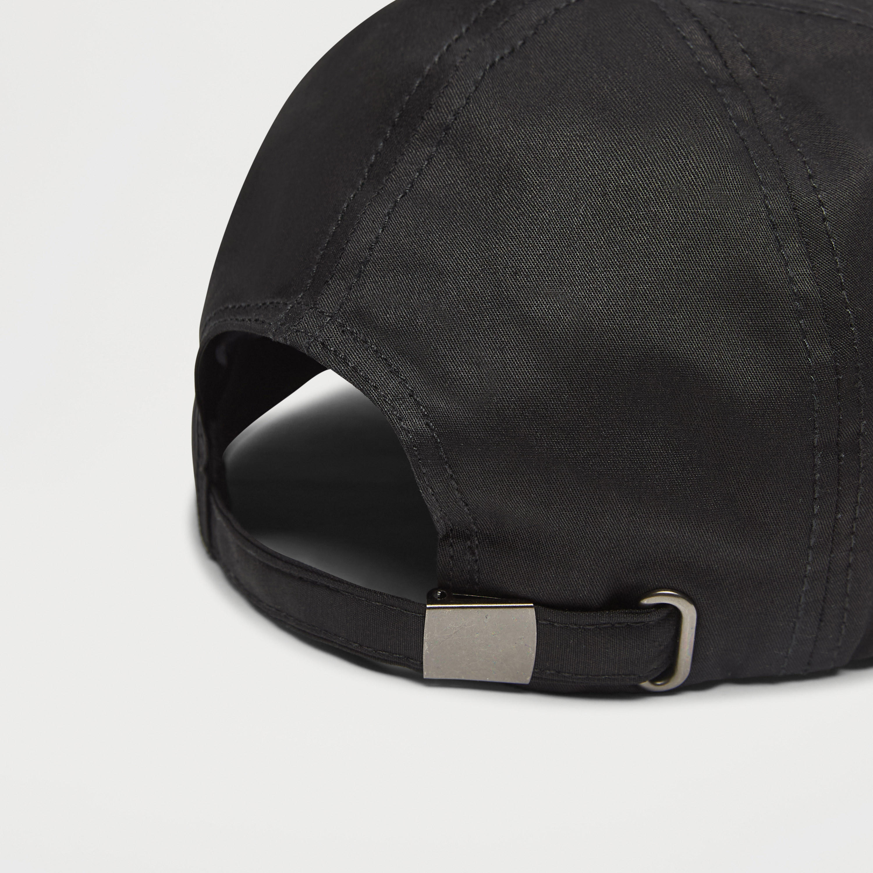 كاب بتطريز شعار وحزام بإبزيم إغلاق من ستارتر-men-caps-image-5