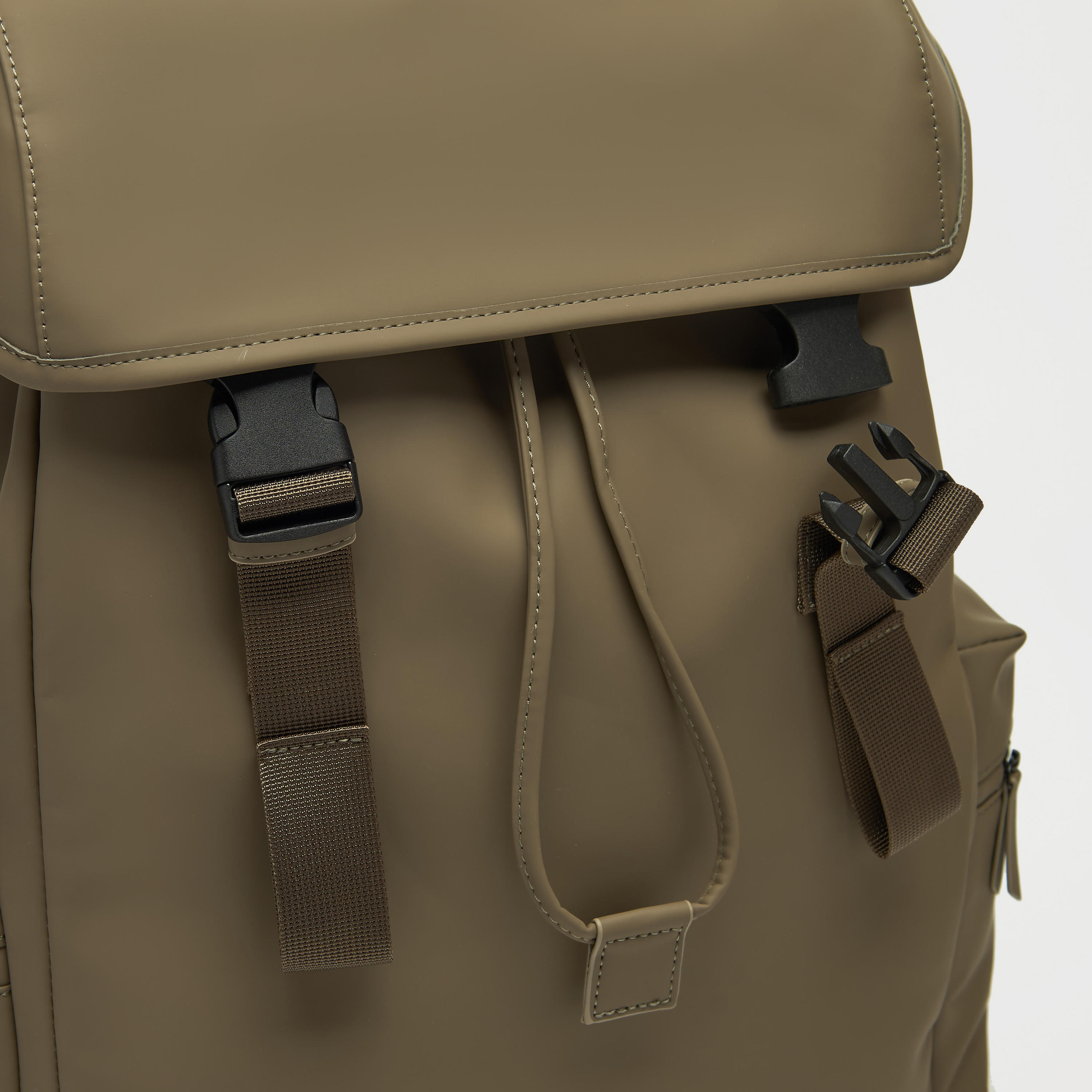 Solid Backpack with Adjustable Straps and Zip Closure - 35x16x46 cm-men-bags-image-5