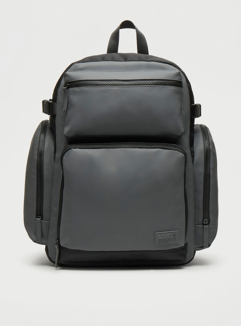 شنطة ظهر سادة بحمّالات كتف قابلة للتعديل وسحّاب إغلاق - 33x16x45 سم-men-bags-image-6