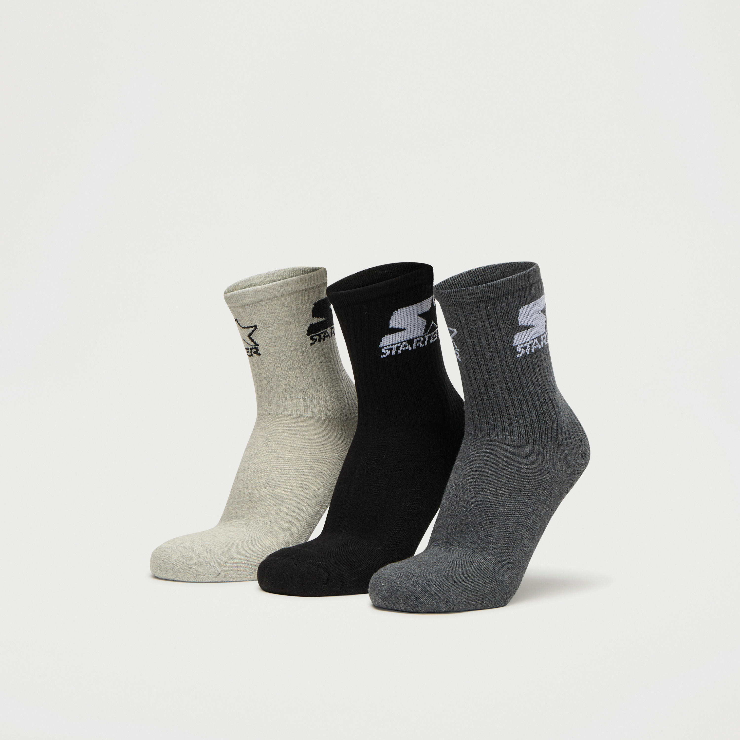 طقم جوارب 3 أزواج بطول متوسط وطبعات شعار من ستارتر-men-socks-image-1