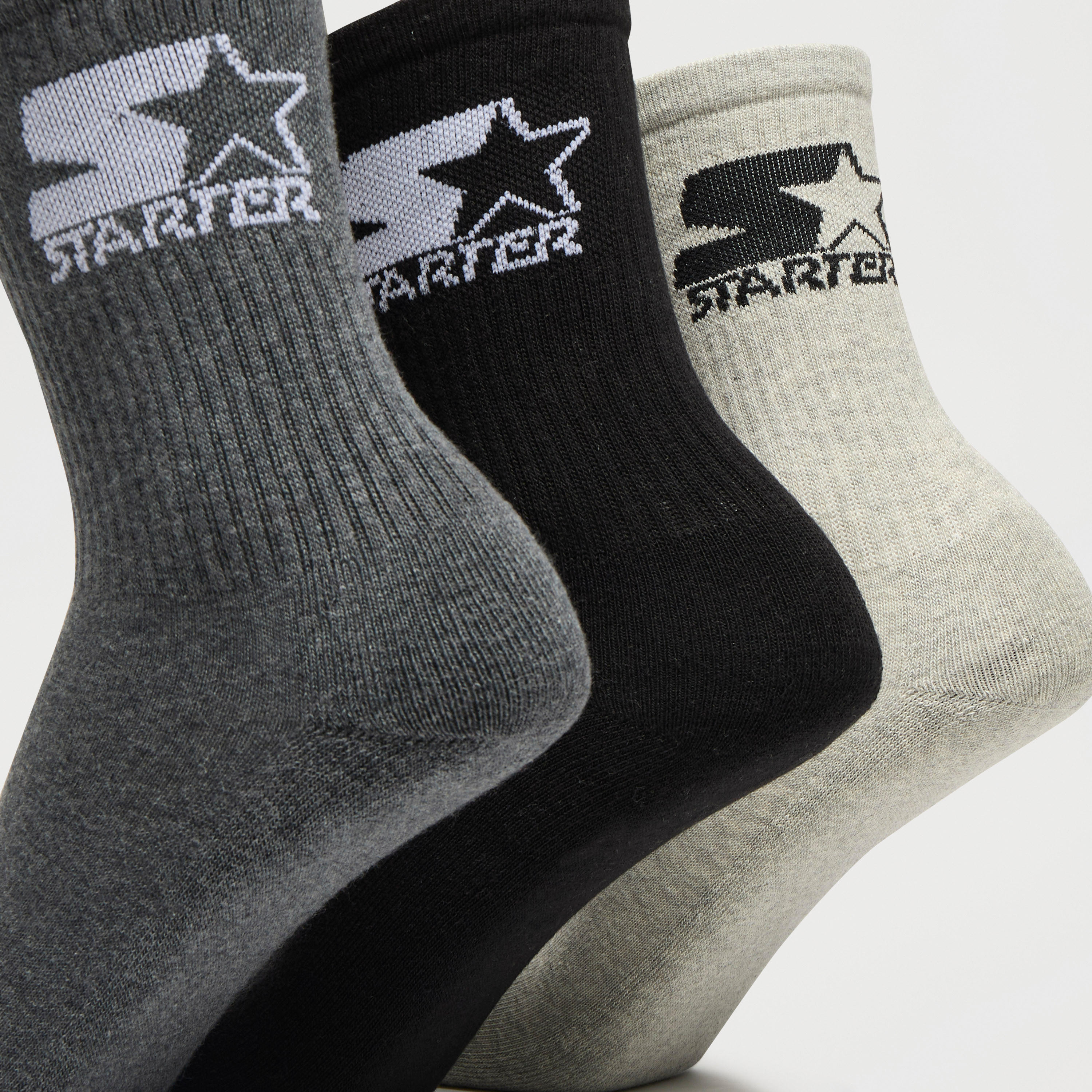 طقم جوارب 3 أزواج بطول متوسط وطبعات شعار من ستارتر-men-socks-image-2