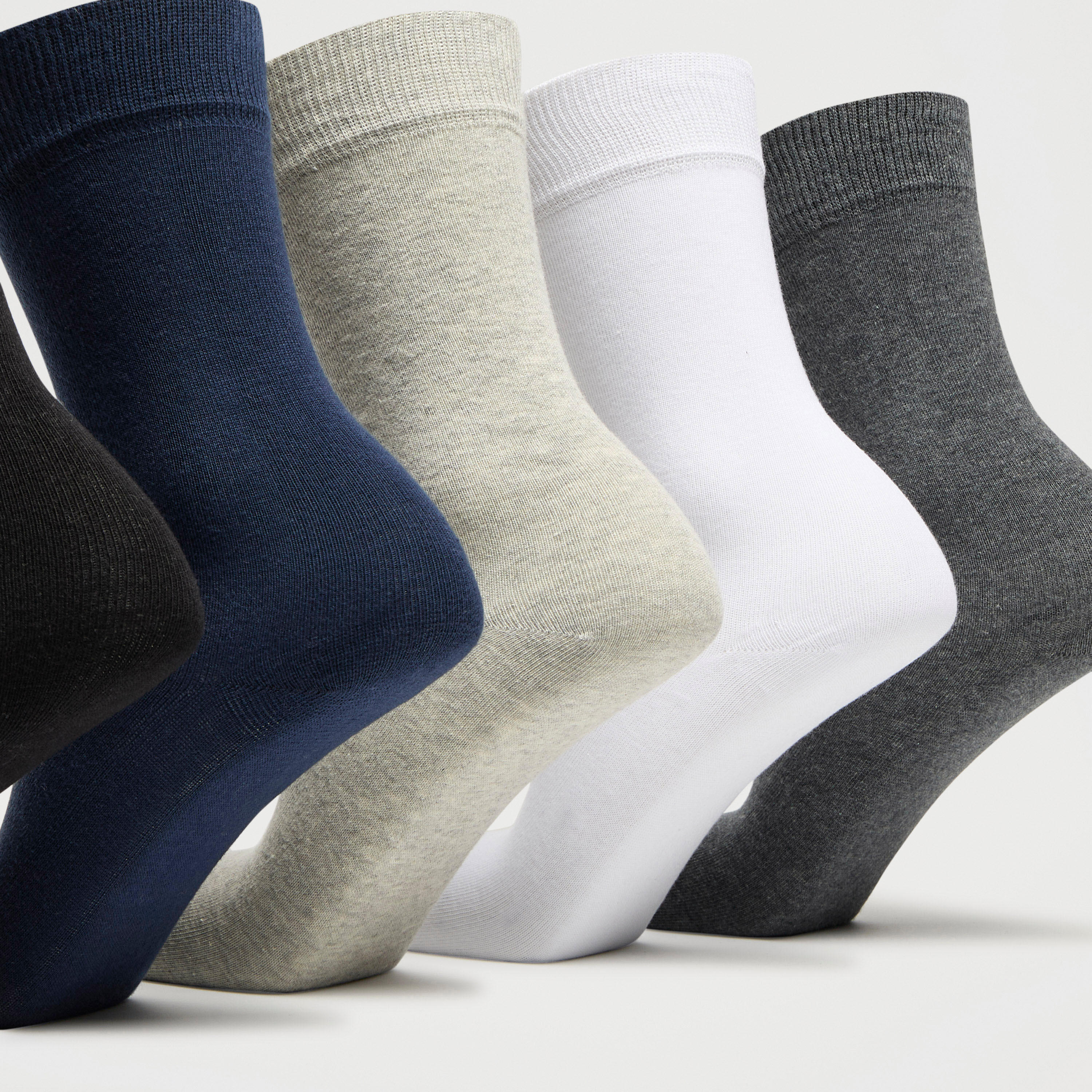 طقم جوارب سادة 5 أزواج بطول ربلة الساق-men-socks-image-2