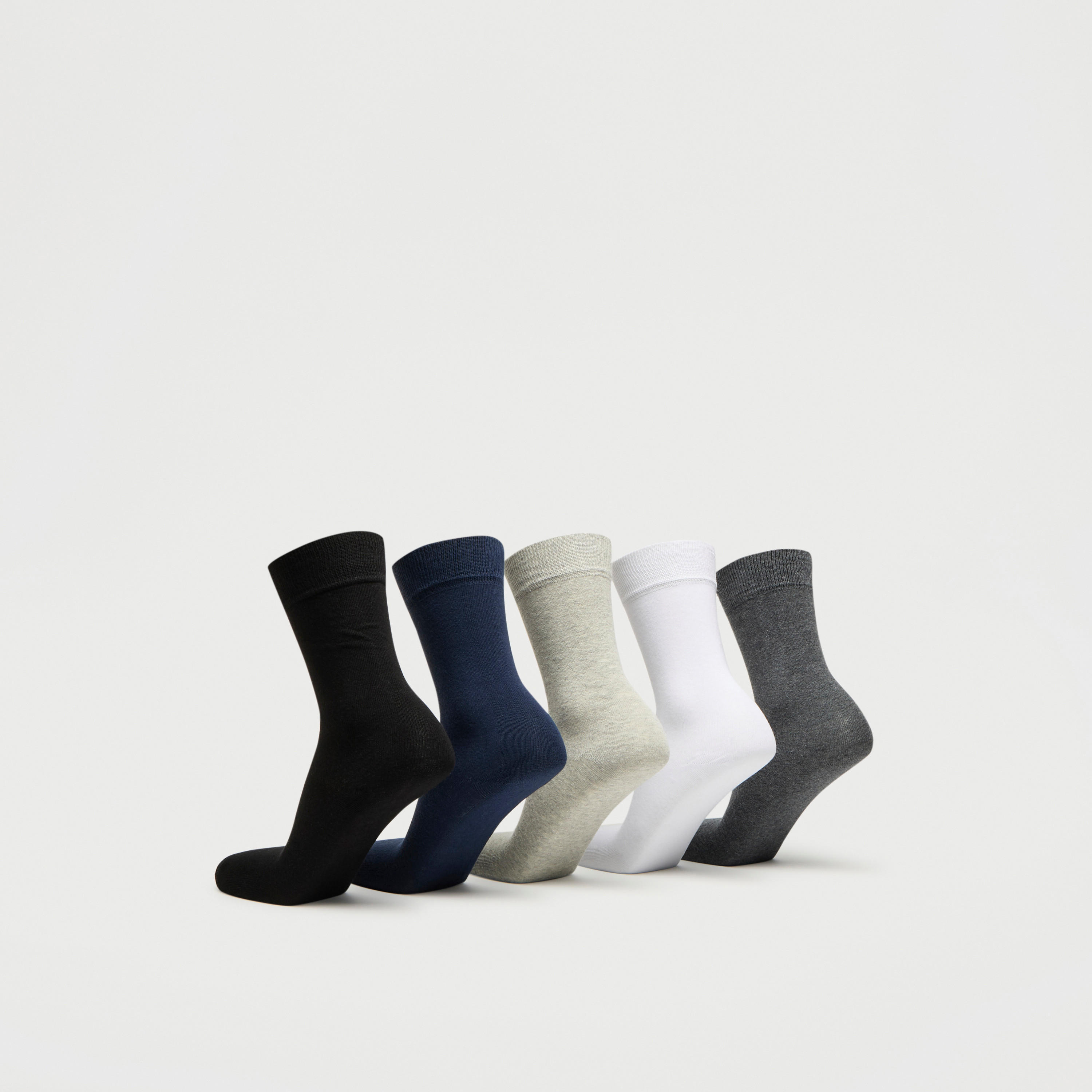 طقم جوارب سادة 5 أزواج بطول ربلة الساق-men-socks-image-3