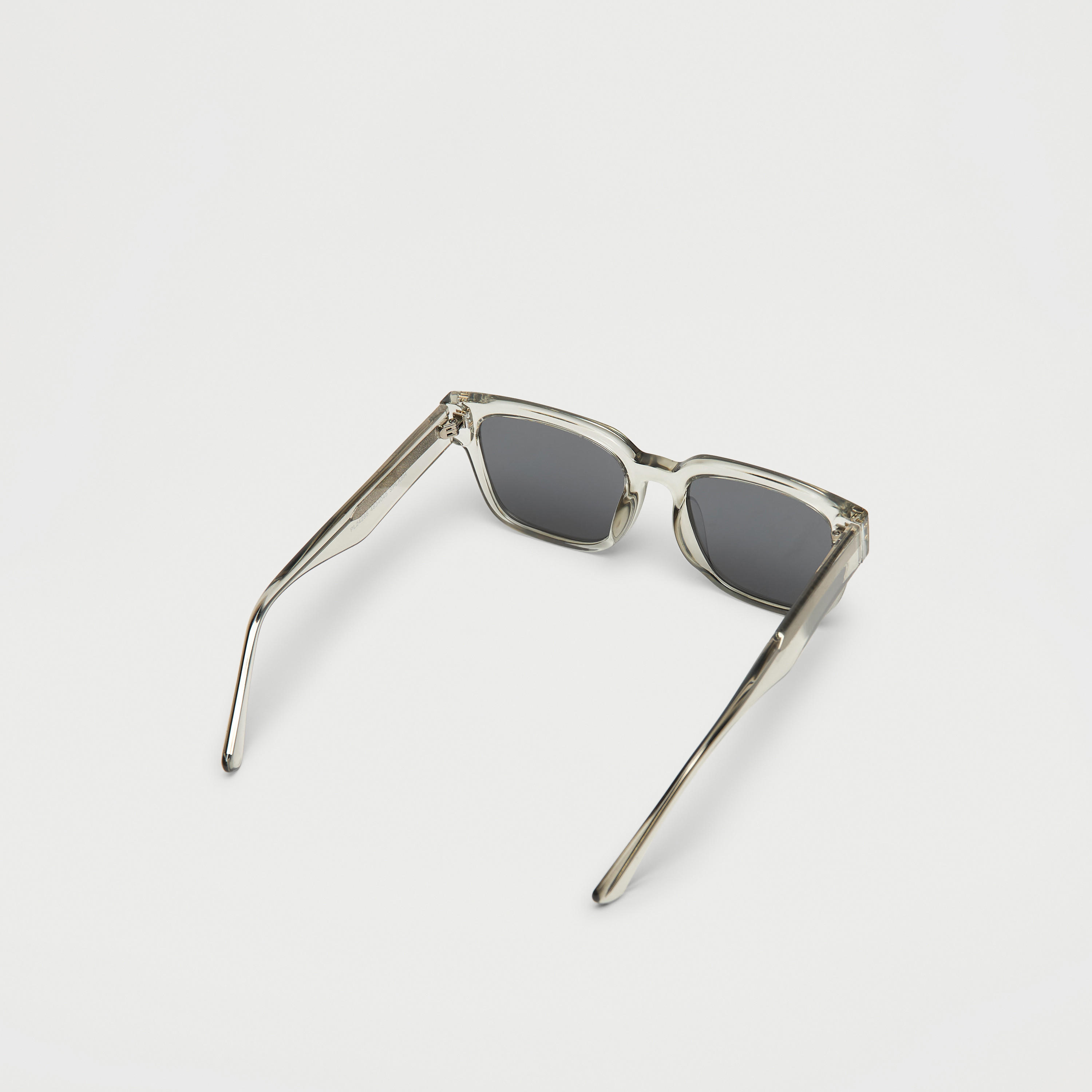 نظارة شمسية بإطار كامل وعدسات ملوّنة-men-sunglasses-image-3