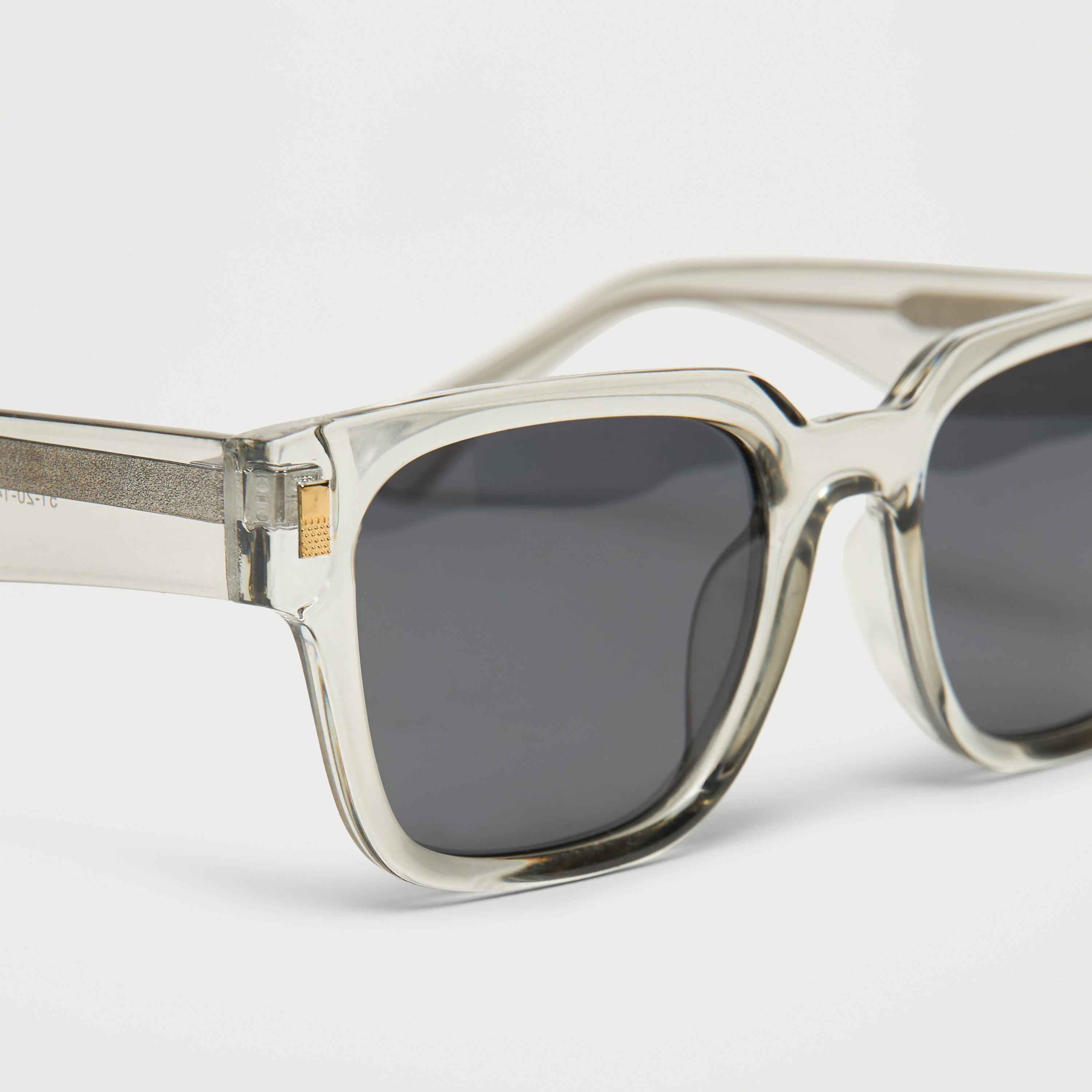 نظارة شمسية بإطار كامل وعدسات ملوّنة-men-sunglasses-image-4