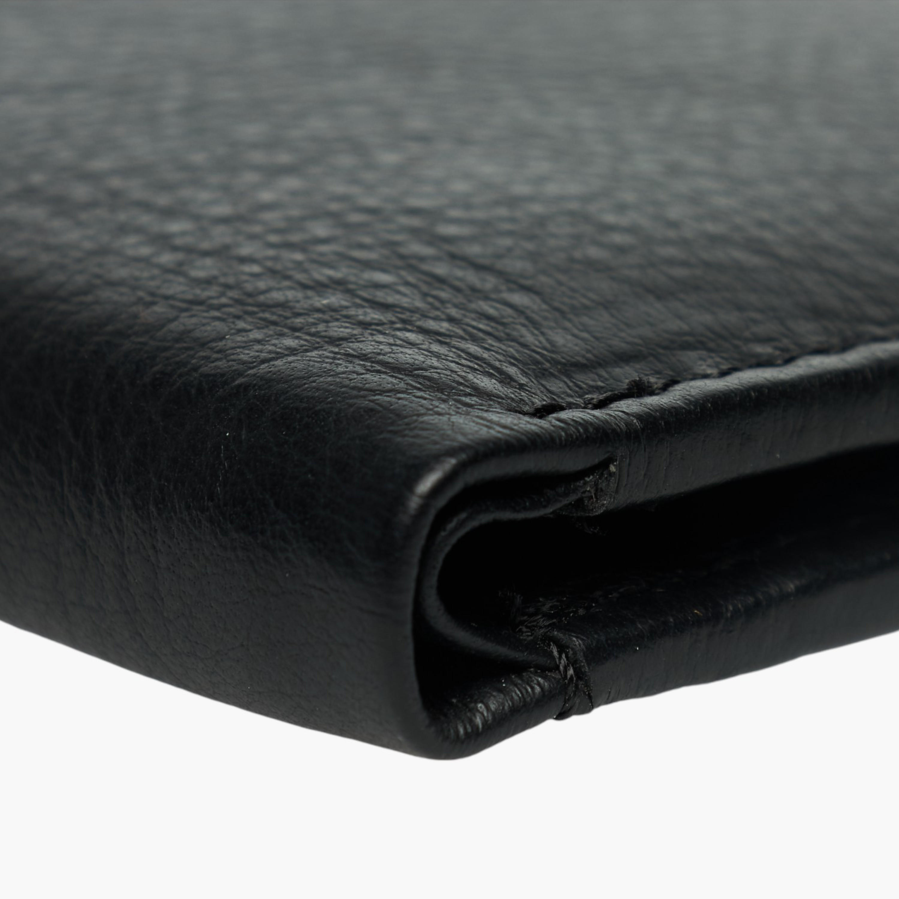 محفظة جلد بارزة الملمس بطيّة ثنائية-men-beltsandwallets-wallets-image-4