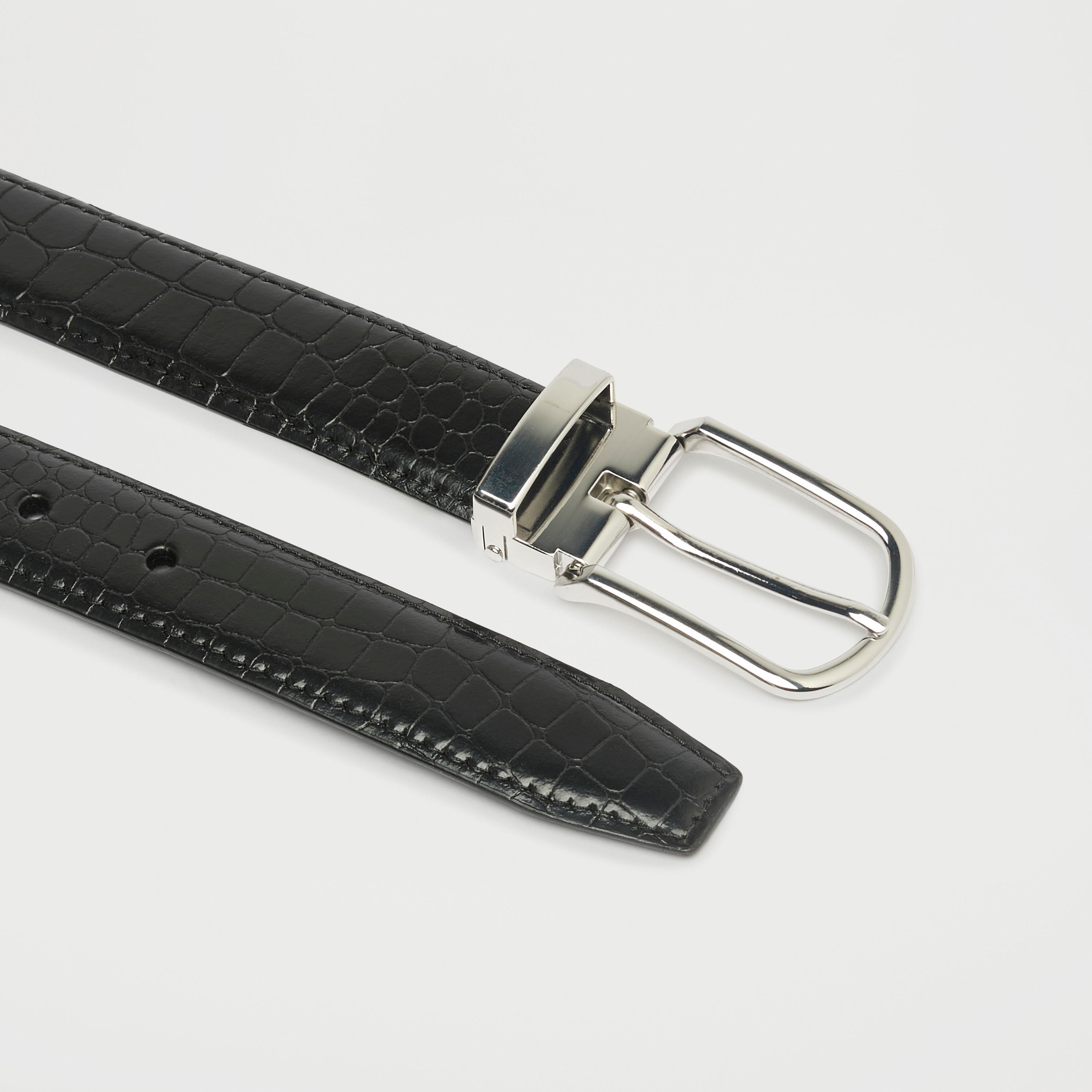 حزام جلد بارز الملمس بإبزيم إغلاق بدبوس-men-beltsandwallets-belts-image-1