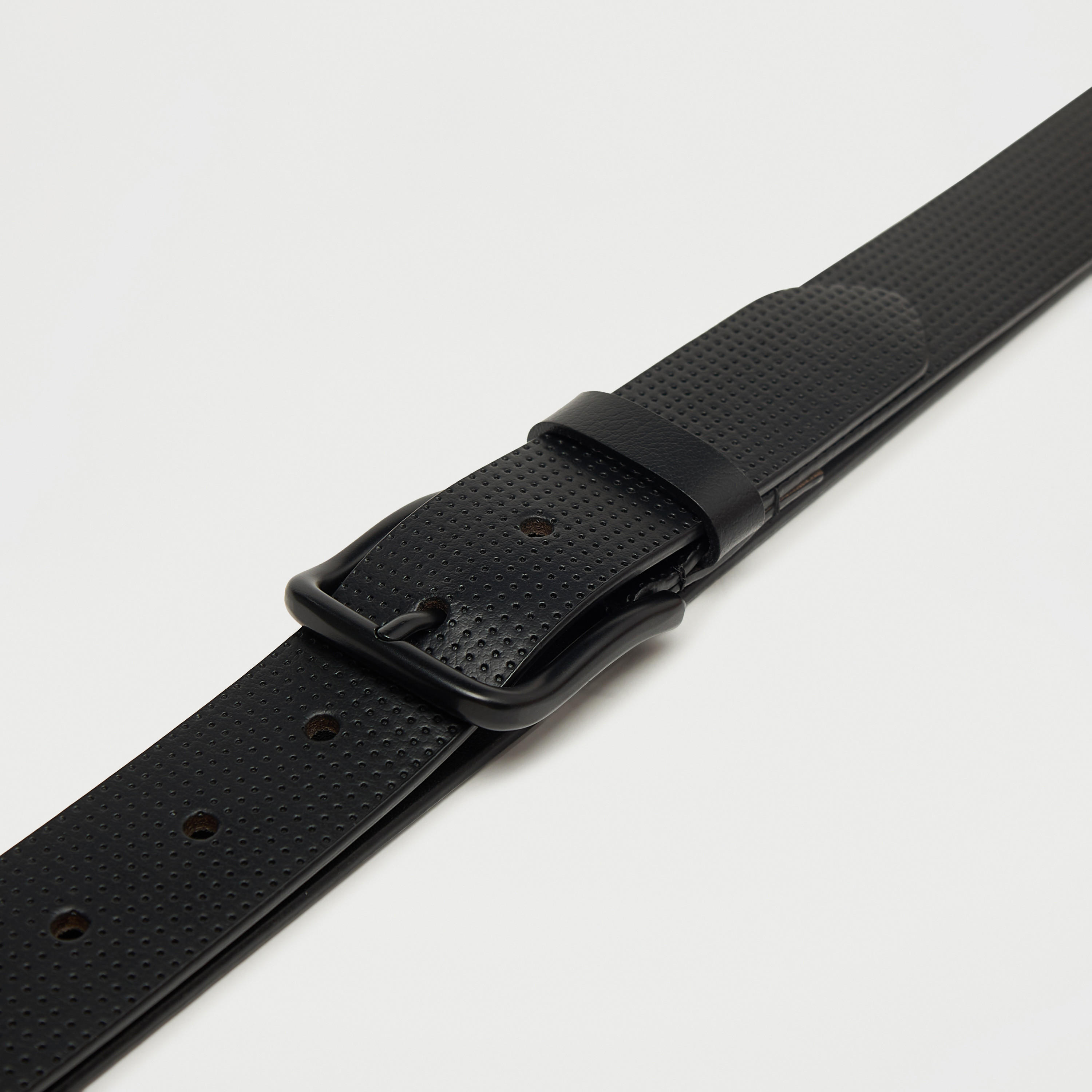 حزام جلد بارز الملمس بإبزيم إغلاق بدبوس-men-beltsandwallets-belts-image-3