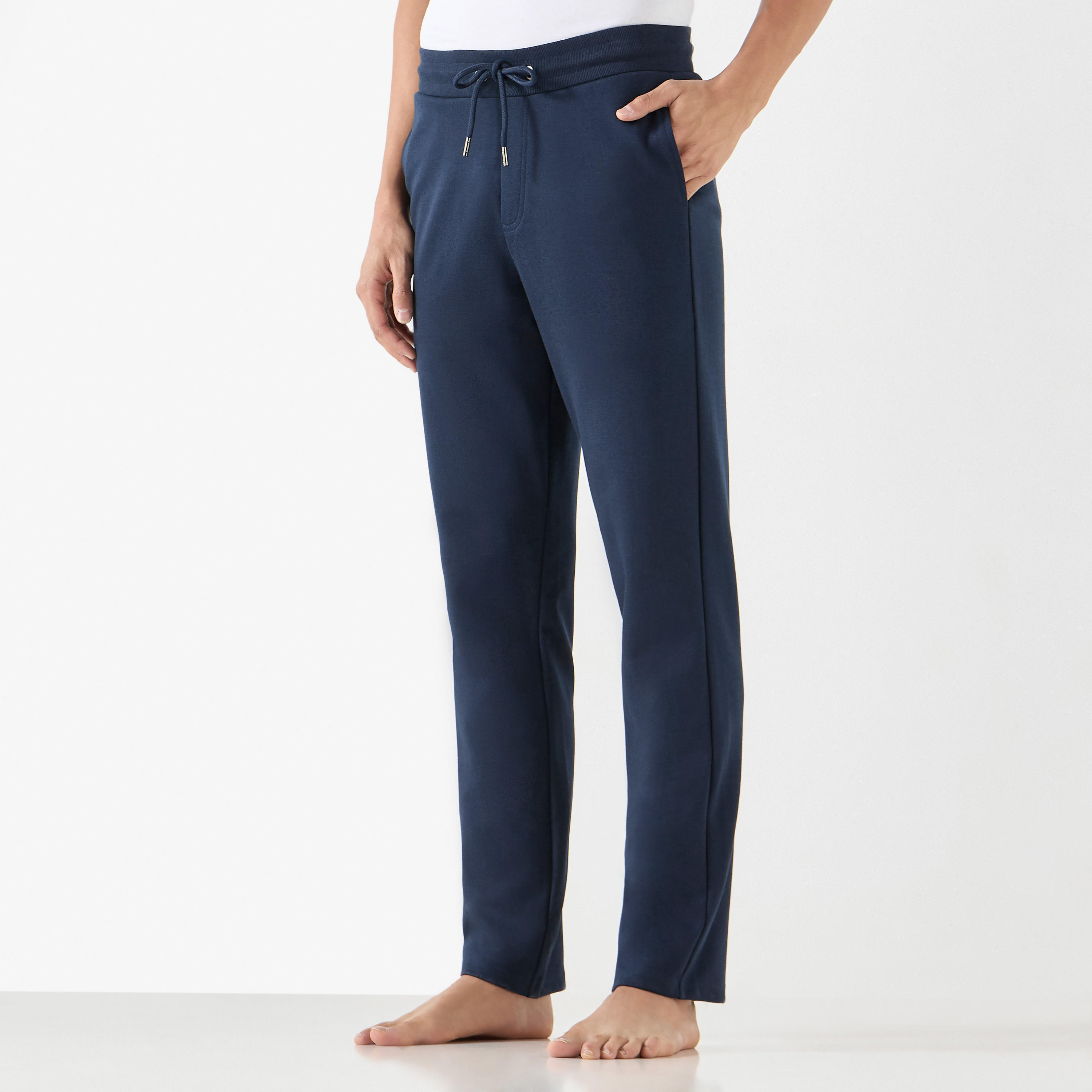 بنطلون بيجاما برباط إغلاق وجيوب-men-clothing-nightwear-pyjamaandshorts-image-1